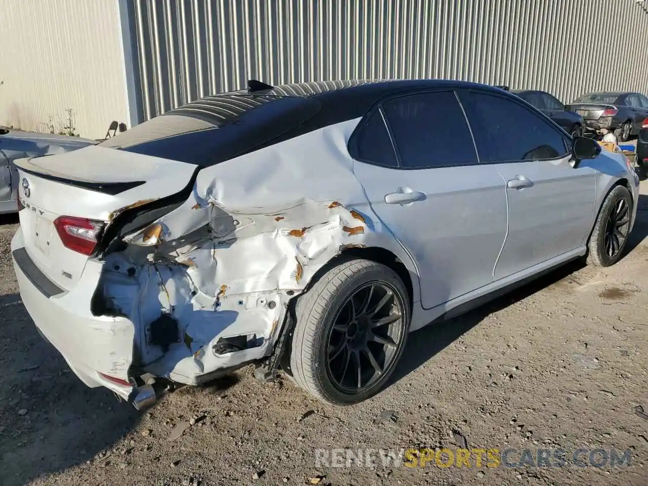 3 Photograph of a damaged car 4T1B61HK0KU270484 TOYOTA CAMRY 2019