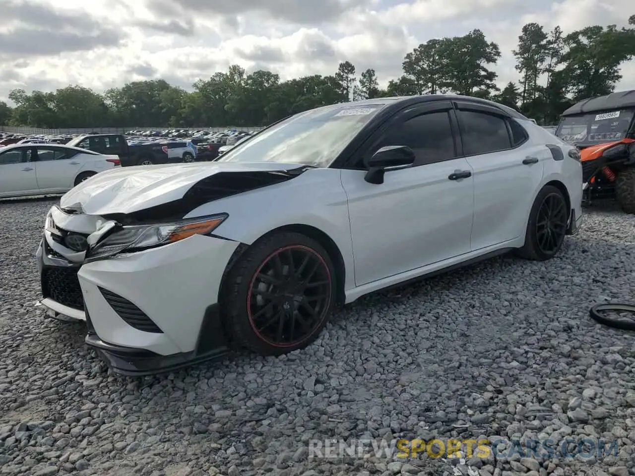 1 Photograph of a damaged car 4T1B61HK0KU290525 TOYOTA CAMRY 2019