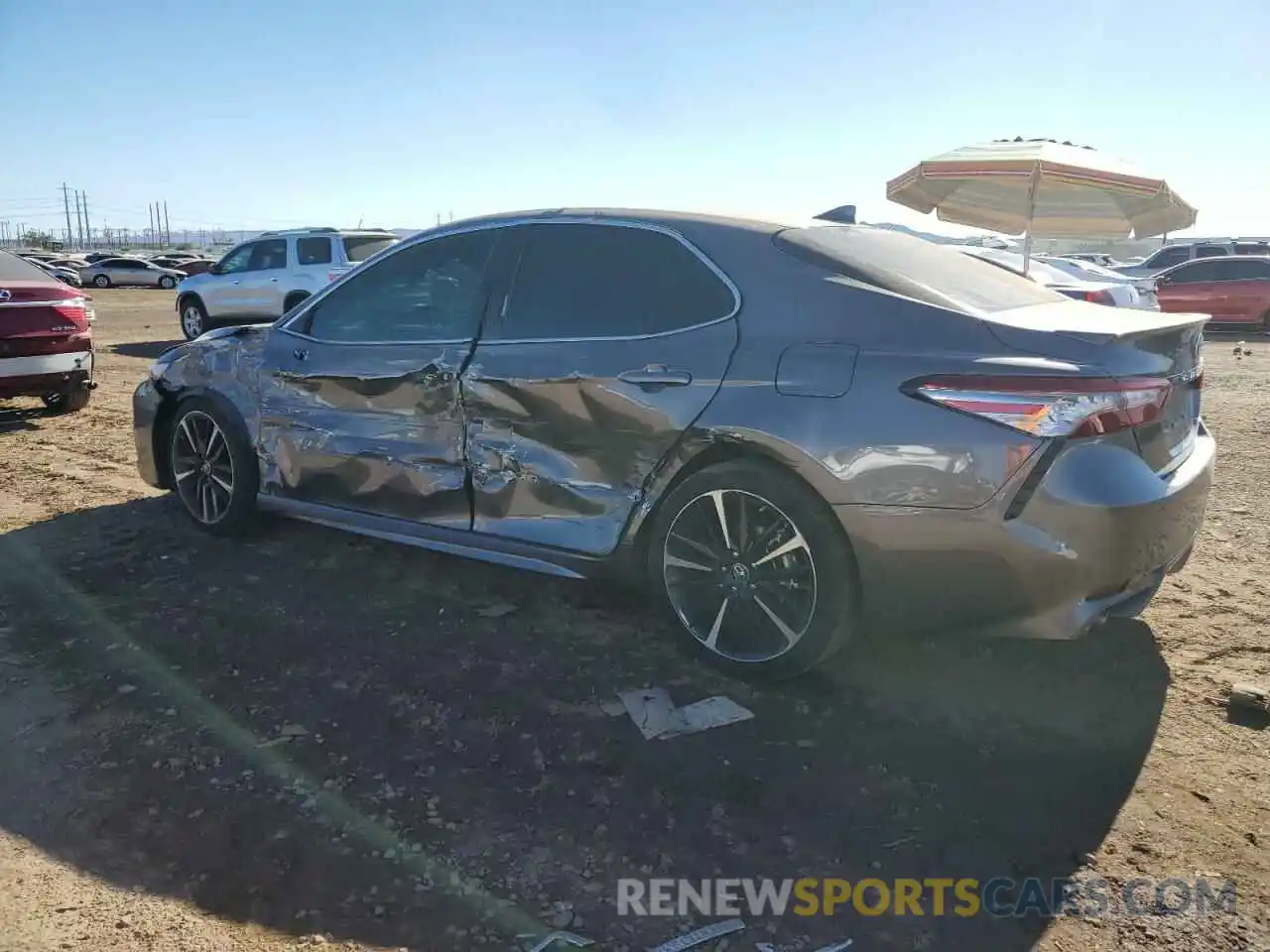 2 Photograph of a damaged car 4T1B61HK0KU295613 TOYOTA CAMRY 2019