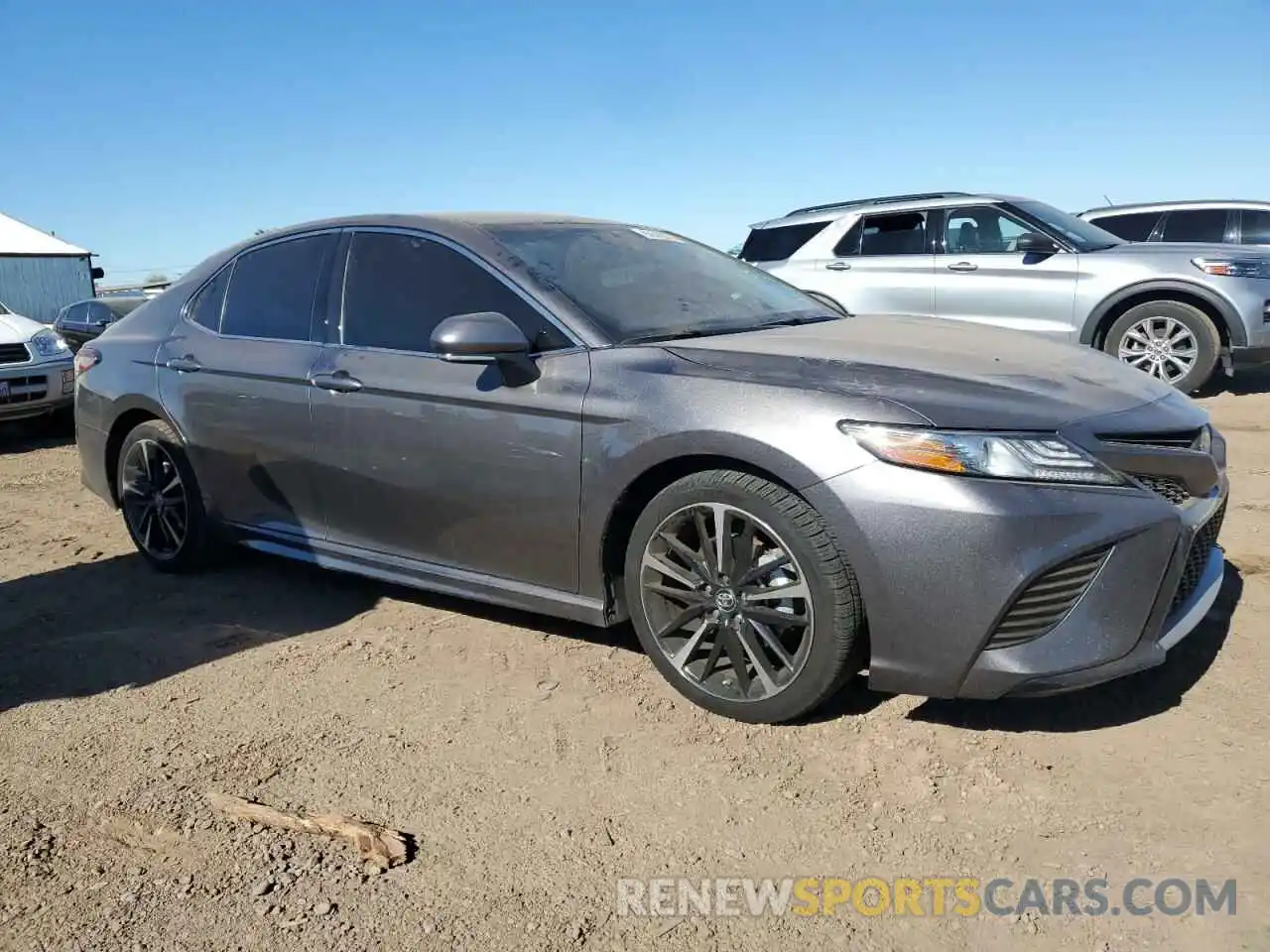 4 Photograph of a damaged car 4T1B61HK0KU295613 TOYOTA CAMRY 2019