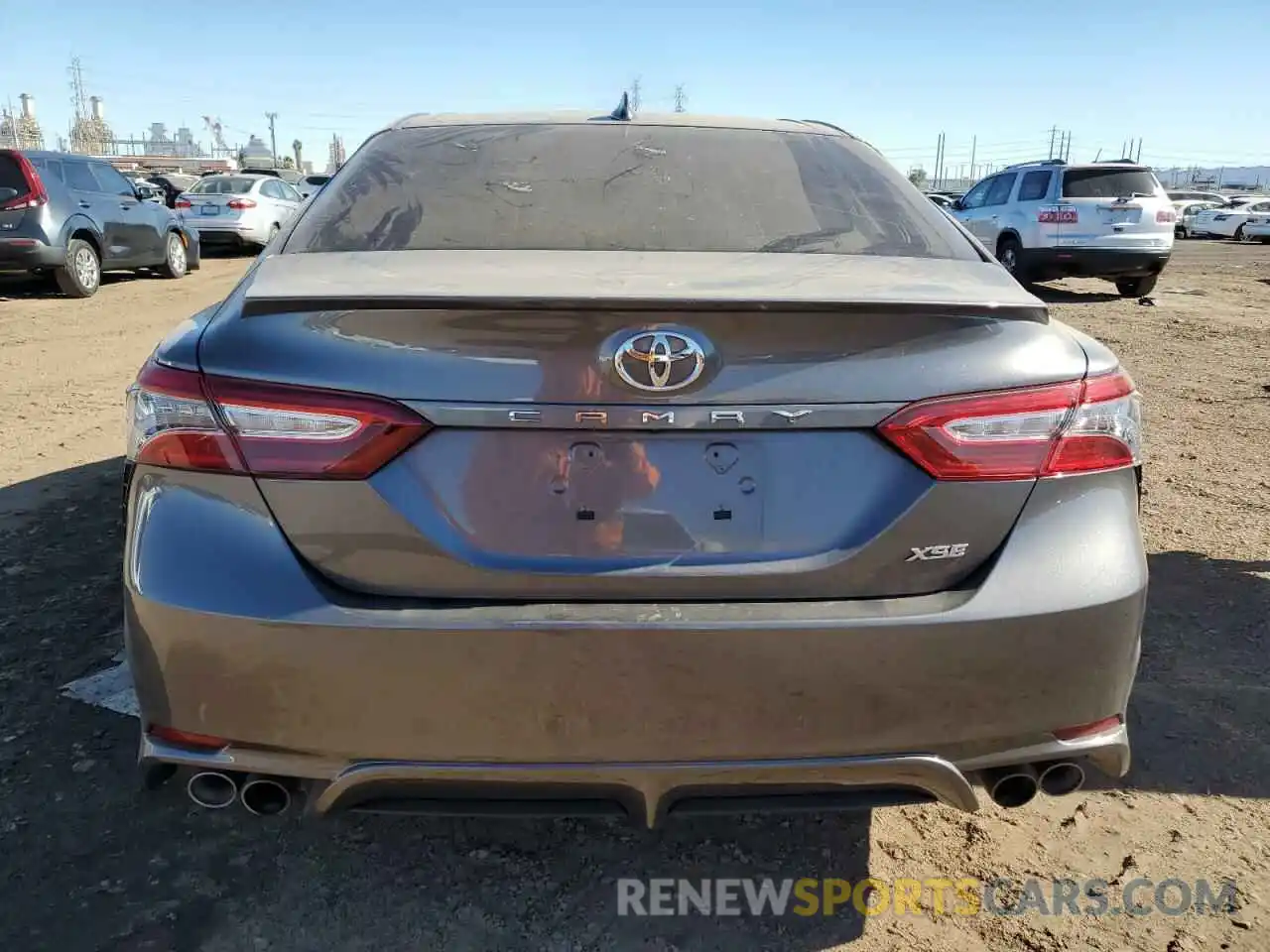 6 Photograph of a damaged car 4T1B61HK0KU295613 TOYOTA CAMRY 2019