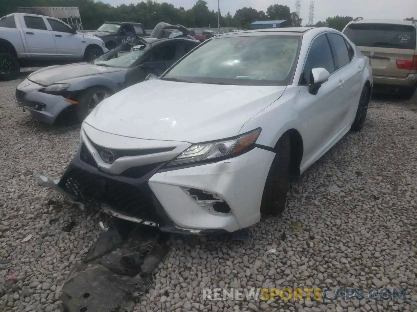 2 Photograph of a damaged car 4T1B61HK0KU681951 TOYOTA CAMRY 2019