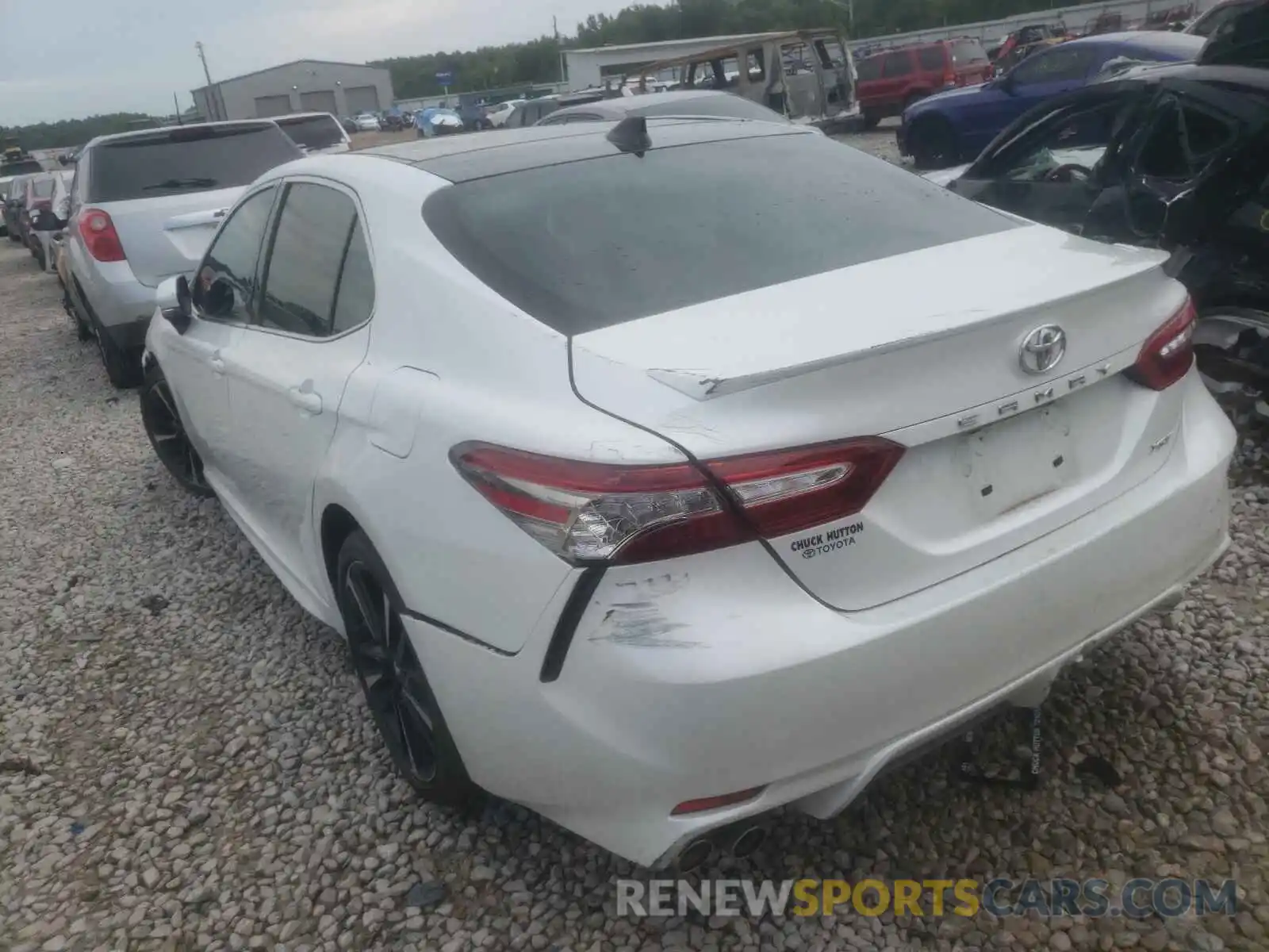 3 Photograph of a damaged car 4T1B61HK0KU681951 TOYOTA CAMRY 2019