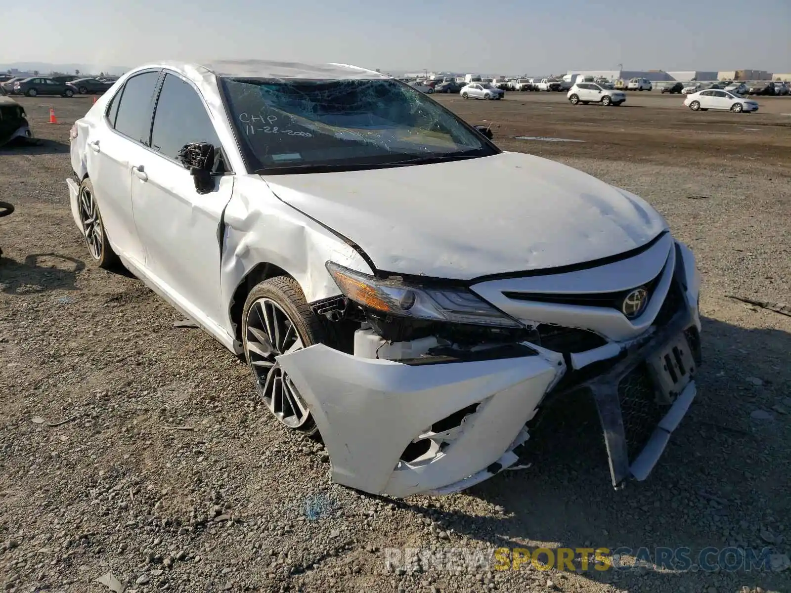 1 Photograph of a damaged car 4T1B61HK0KU681982 TOYOTA CAMRY 2019