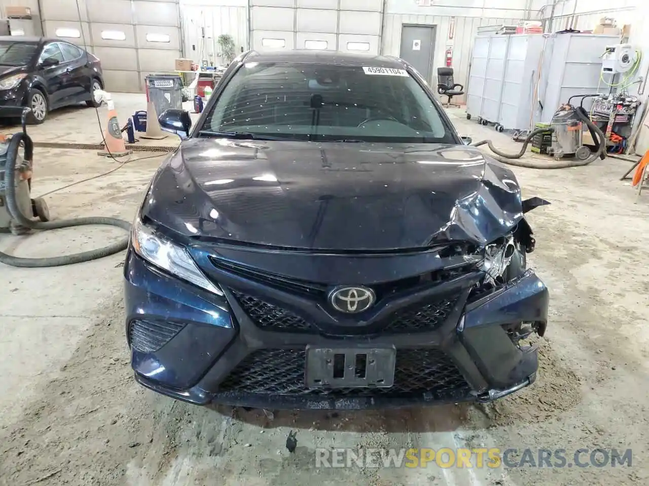 5 Photograph of a damaged car 4T1B61HK0KU709599 TOYOTA CAMRY 2019