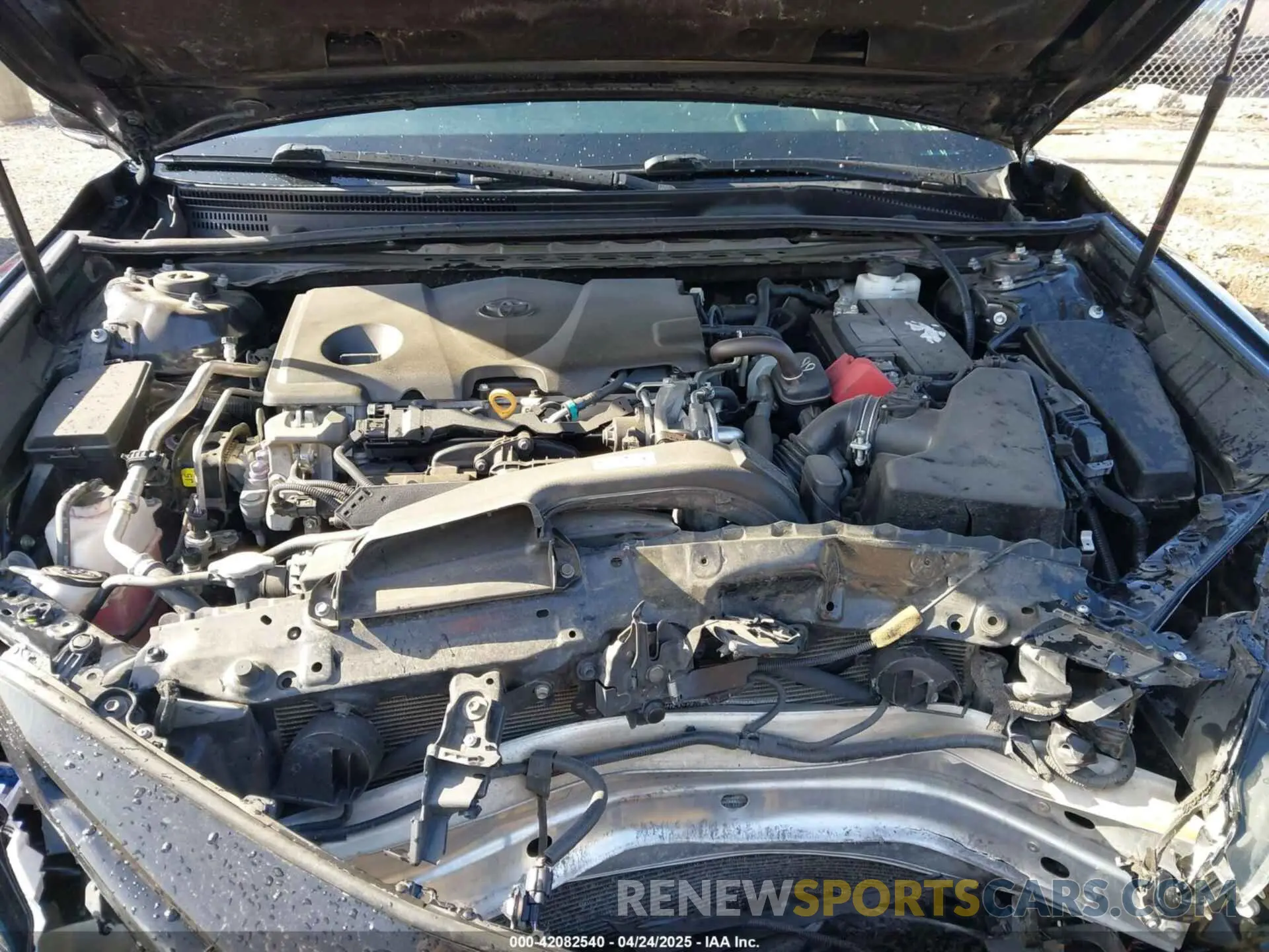 10 Photograph of a damaged car 4T1B61HK0KU710493 TOYOTA CAMRY 2019