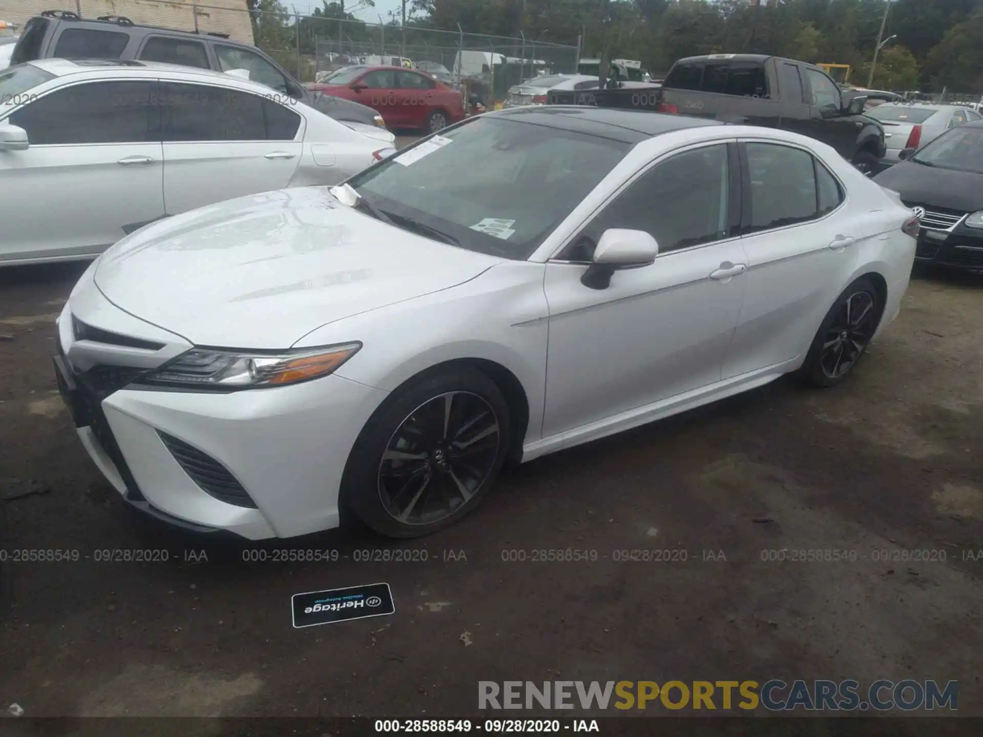 2 Photograph of a damaged car 4T1B61HK0KU750377 TOYOTA CAMRY 2019