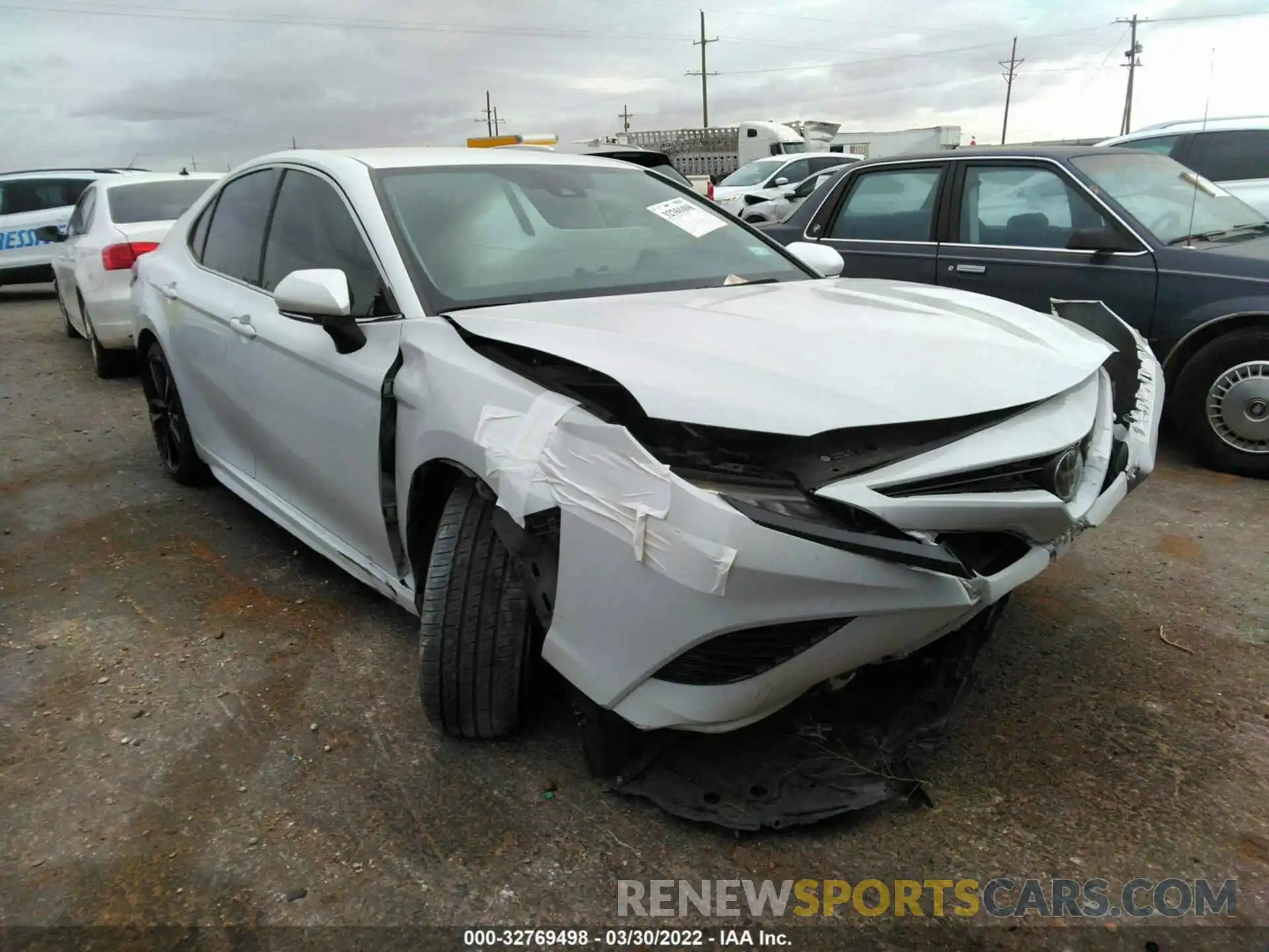 6 Photograph of a damaged car 4T1B61HK0KU789373 TOYOTA CAMRY 2019