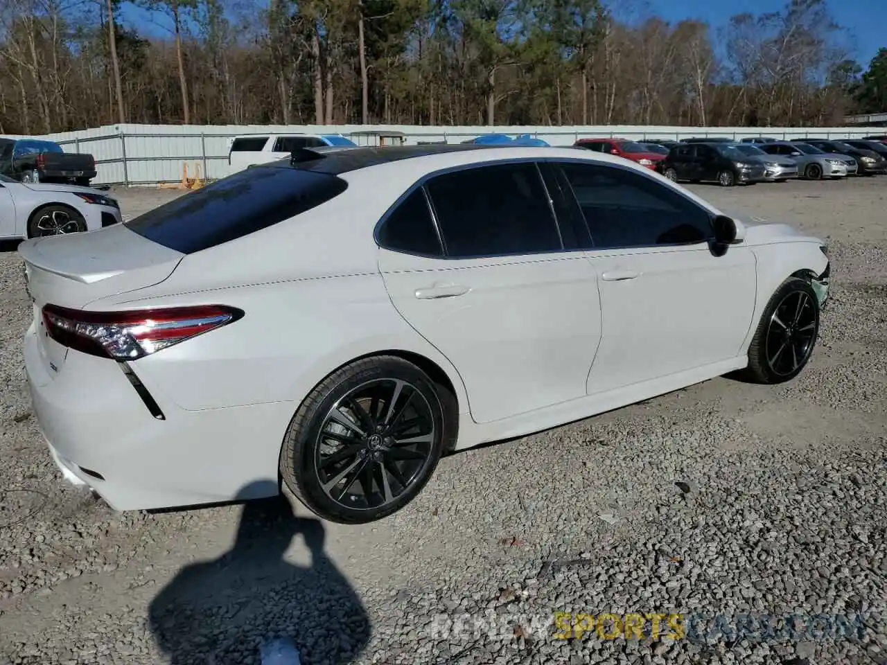 3 Photograph of a damaged car 4T1B61HK0KU842718 TOYOTA CAMRY 2019