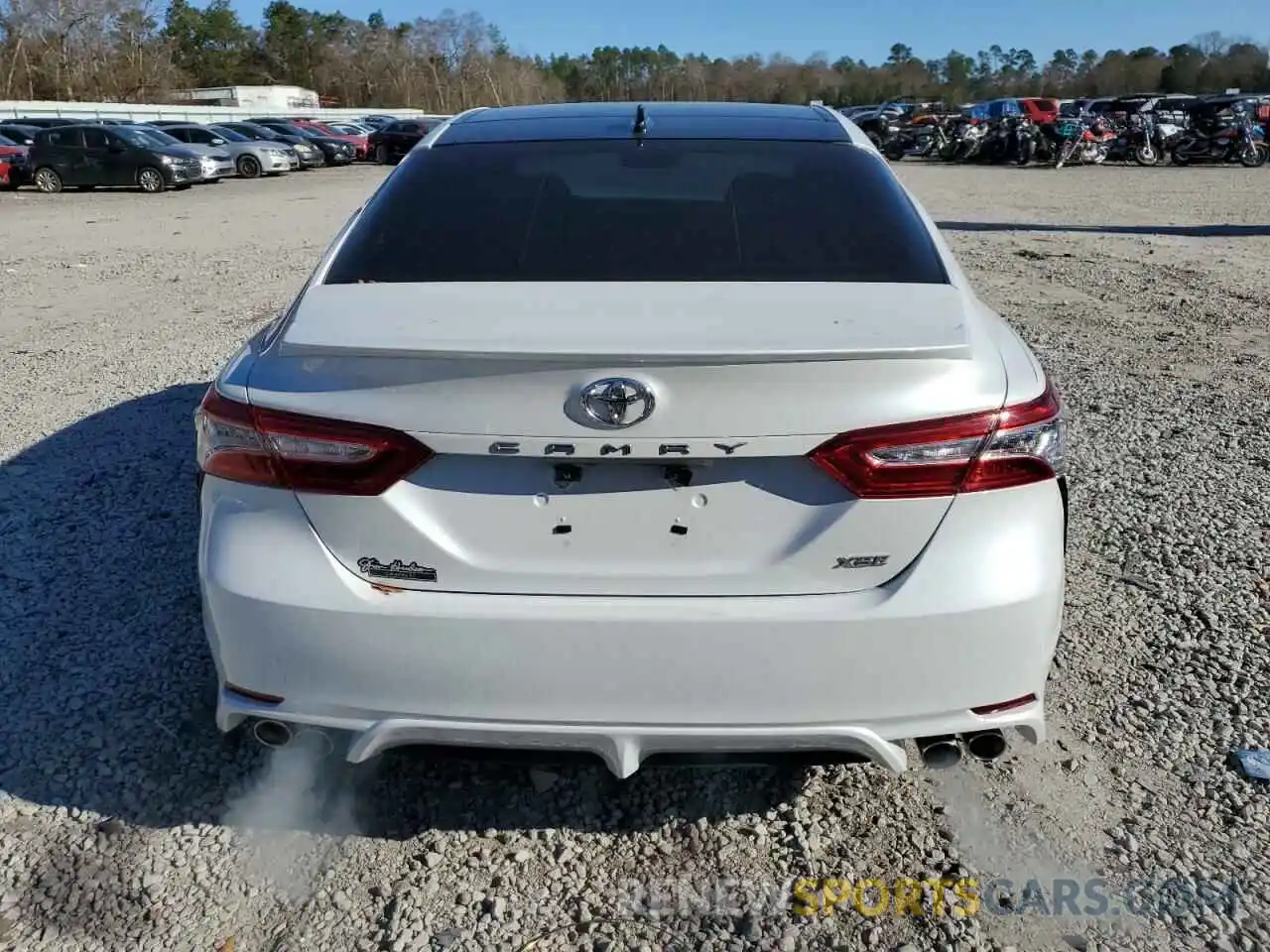 6 Photograph of a damaged car 4T1B61HK0KU842718 TOYOTA CAMRY 2019