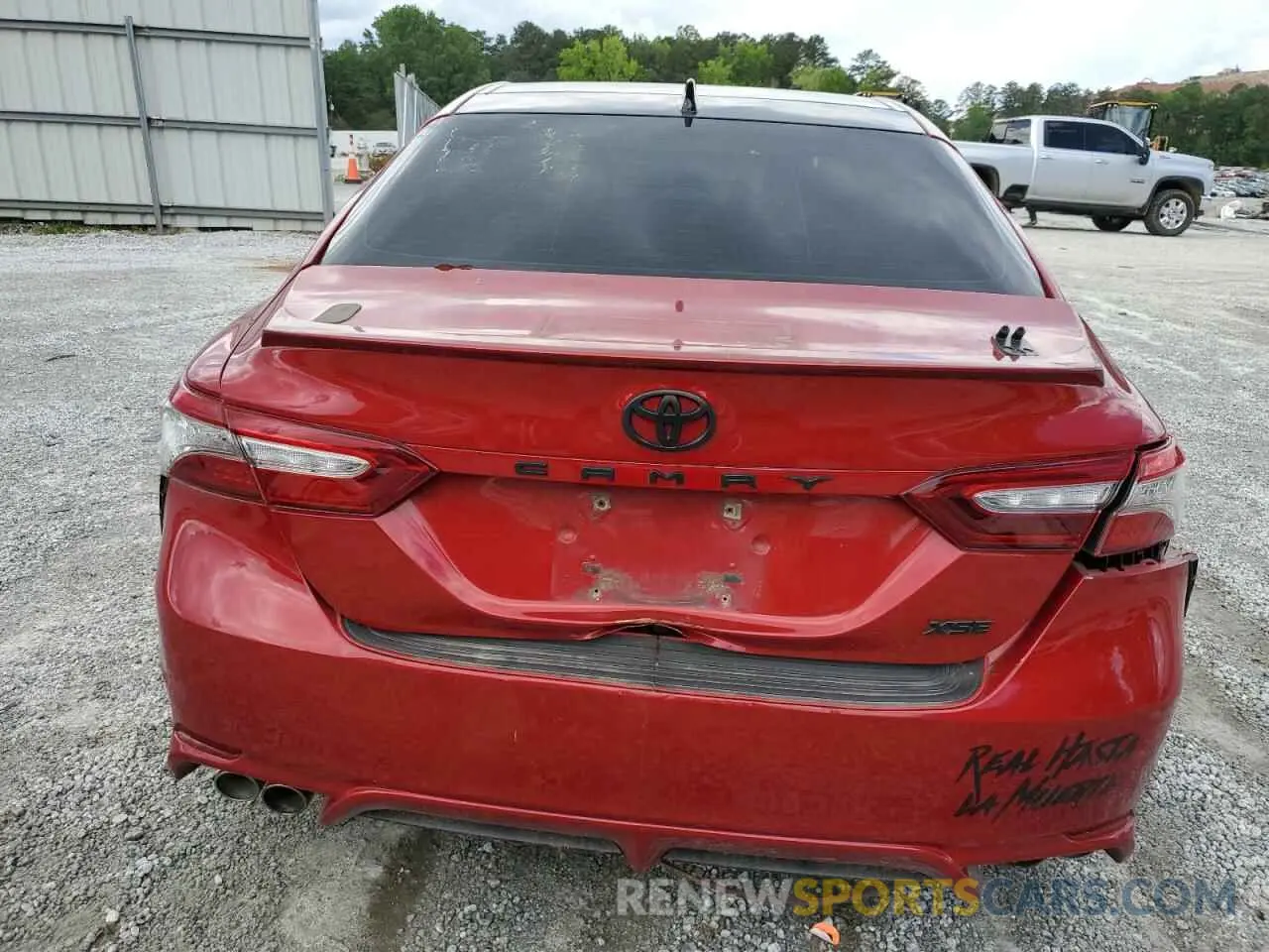 6 Photograph of a damaged car 4T1B61HK1KU160639 TOYOTA CAMRY 2019