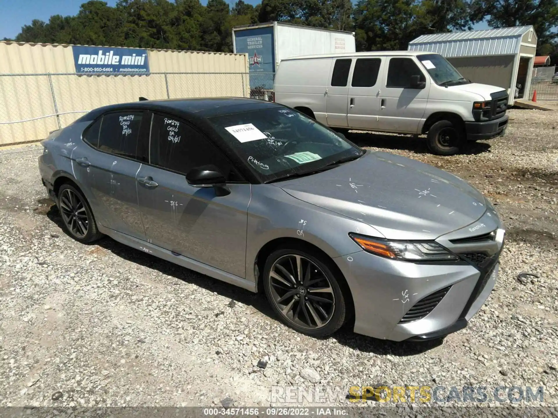 1 Photograph of a damaged car 4T1B61HK1KU193043 TOYOTA CAMRY 2019