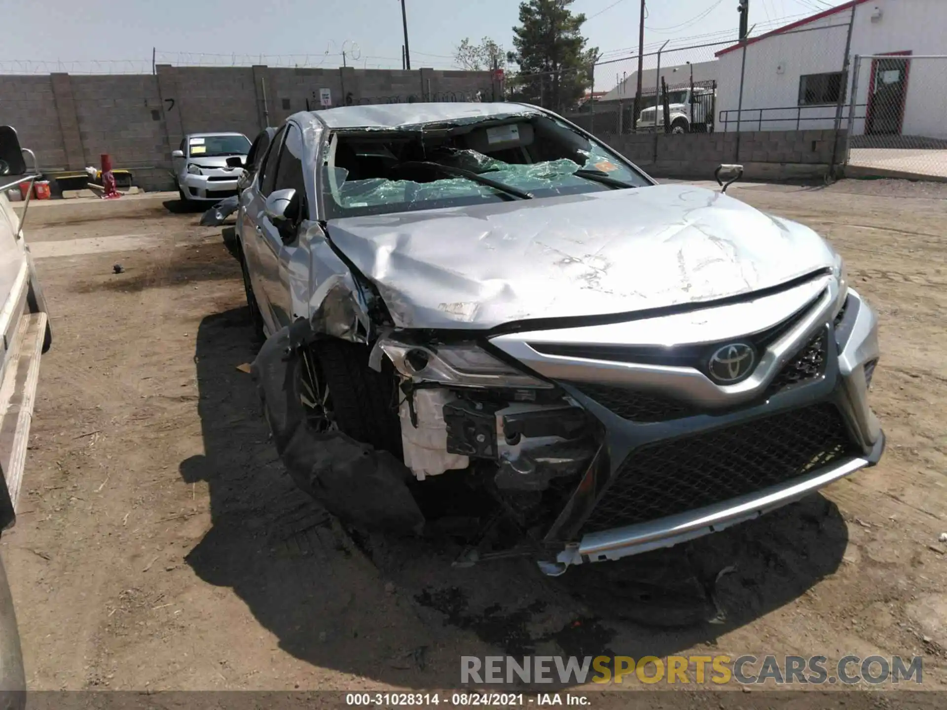 6 Photograph of a damaged car 4T1B61HK1KU200752 TOYOTA CAMRY 2019