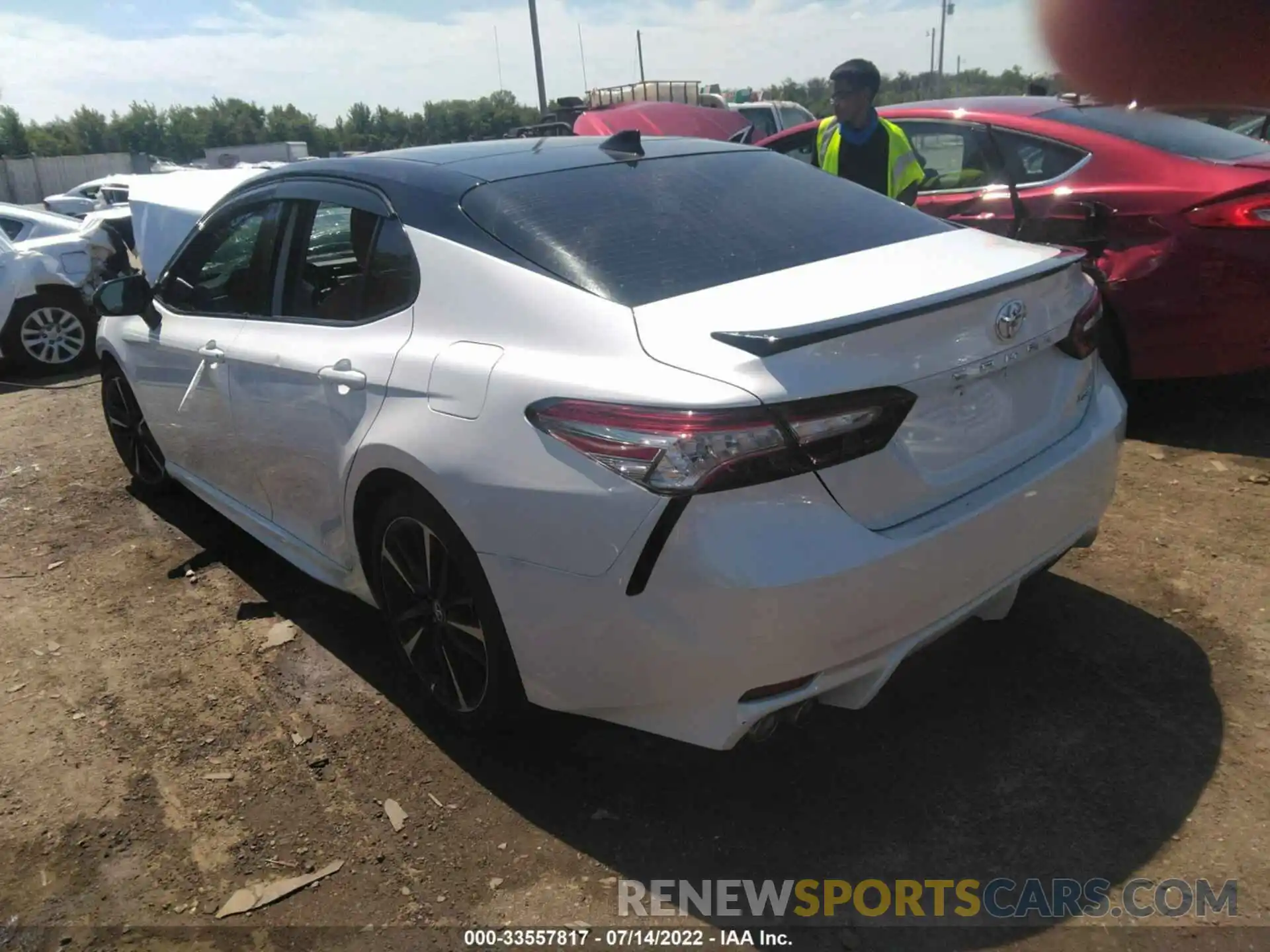 3 Photograph of a damaged car 4T1B61HK1KU209595 TOYOTA CAMRY 2019