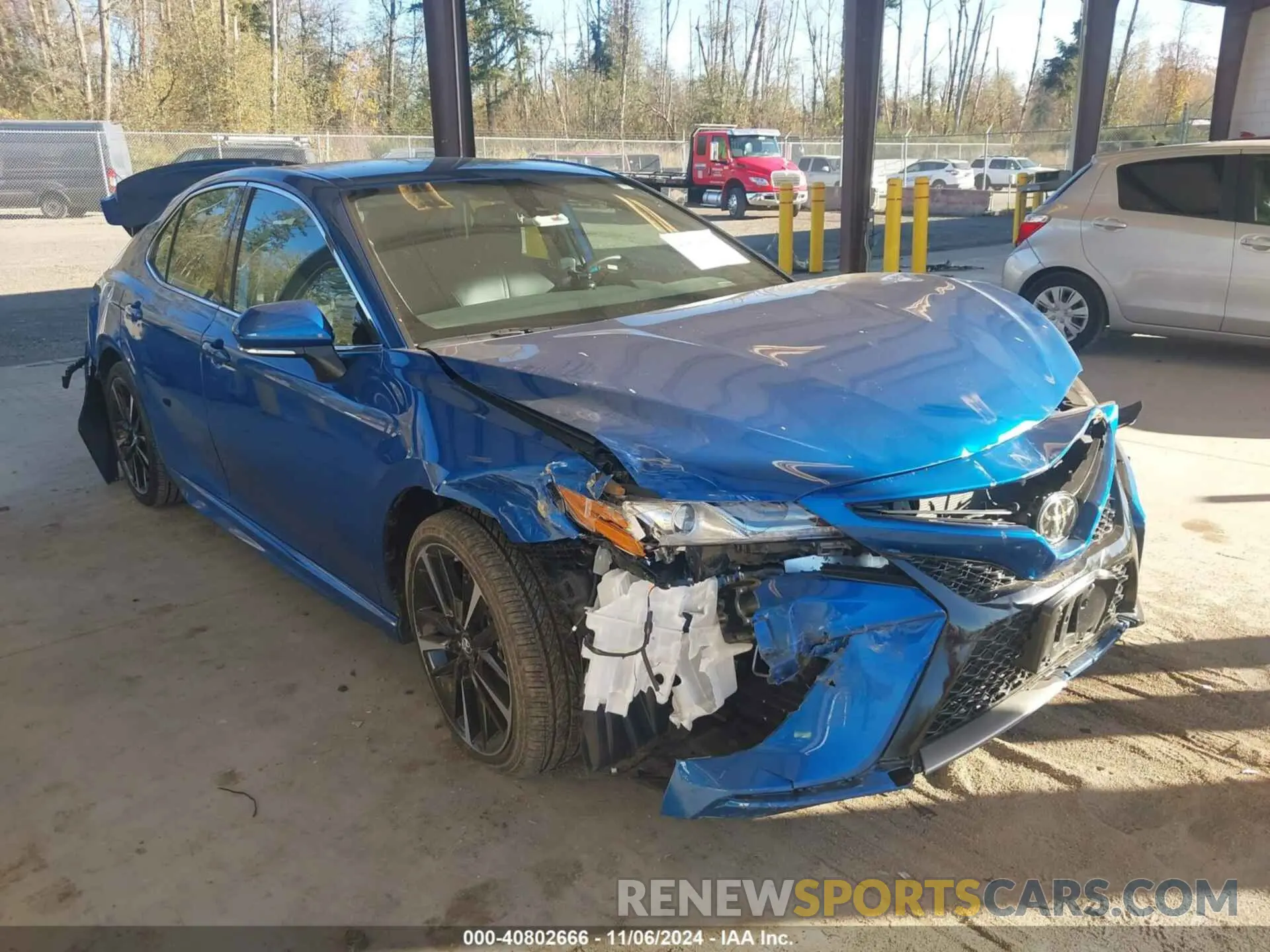 1 Photograph of a damaged car 4T1B61HK1KU213498 TOYOTA CAMRY 2019