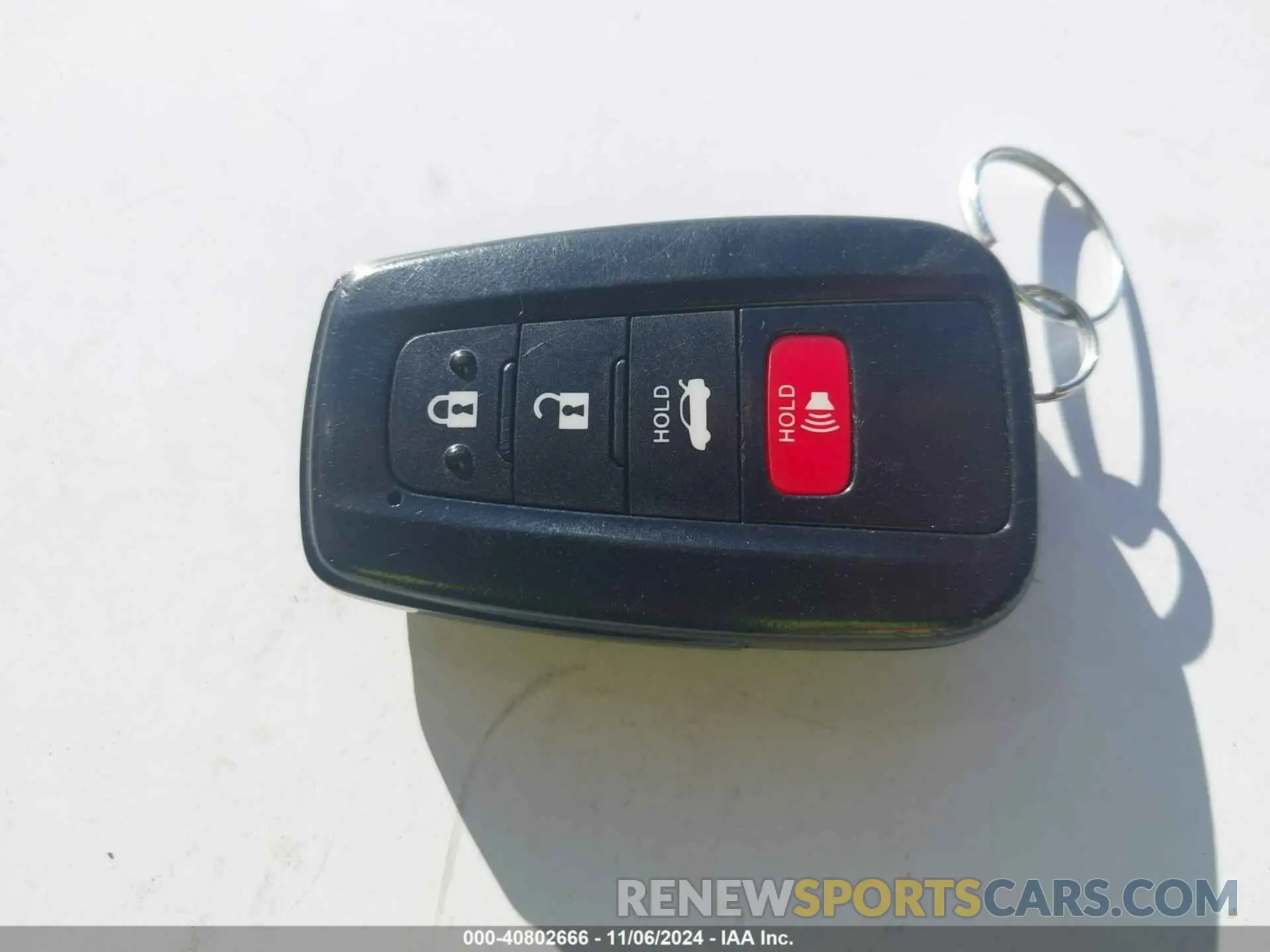 11 Photograph of a damaged car 4T1B61HK1KU213498 TOYOTA CAMRY 2019