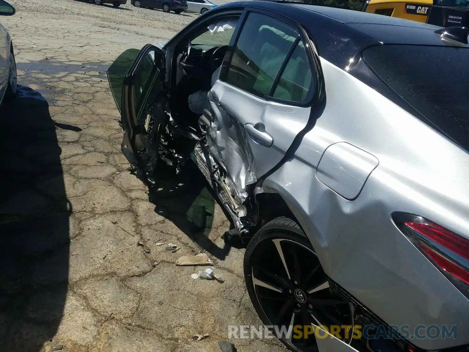 9 Photograph of a damaged car 4T1B61HK1KU229149 TOYOTA CAMRY 2019