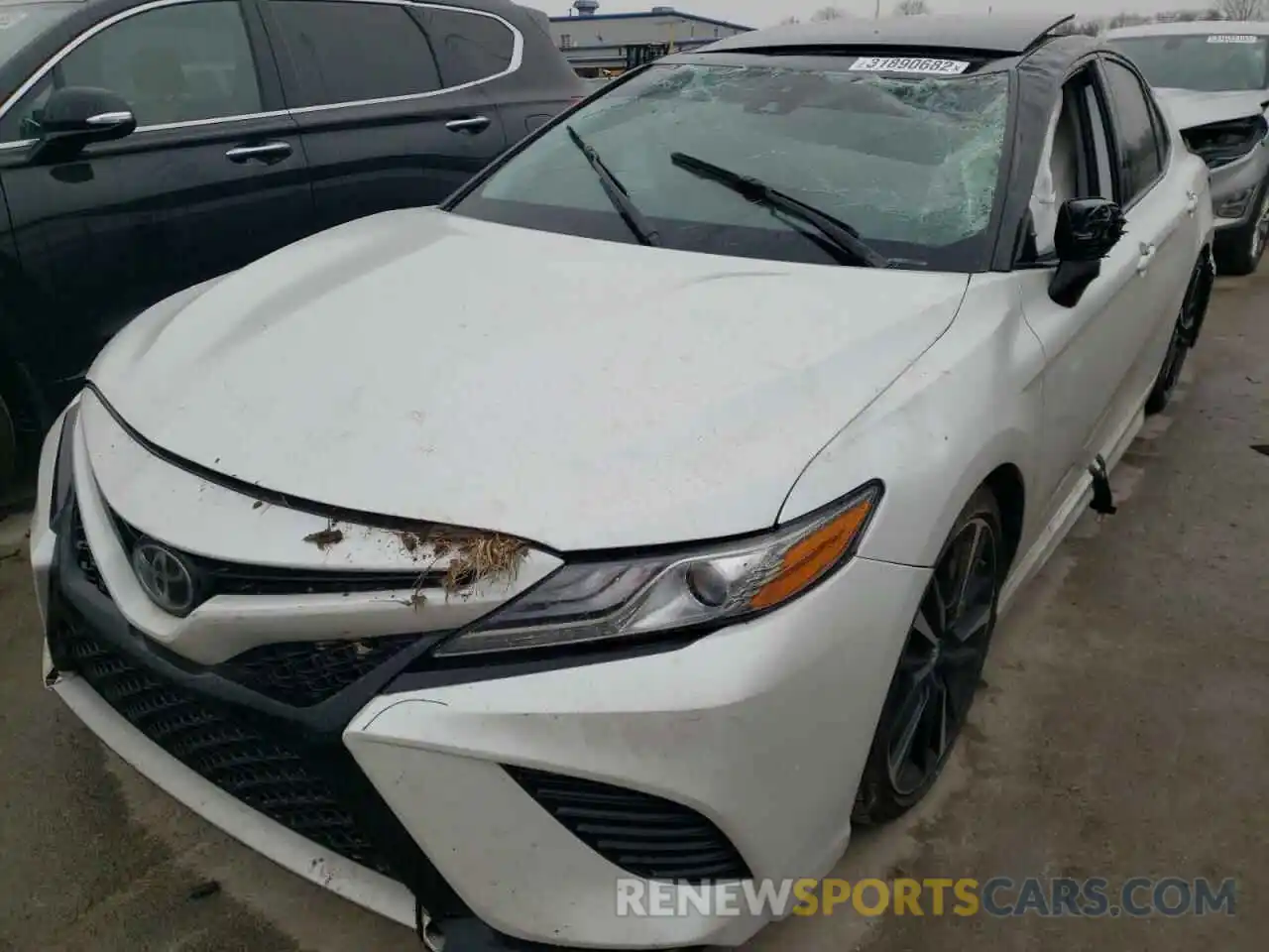 9 Photograph of a damaged car 4T1B61HK1KU232830 TOYOTA CAMRY 2019