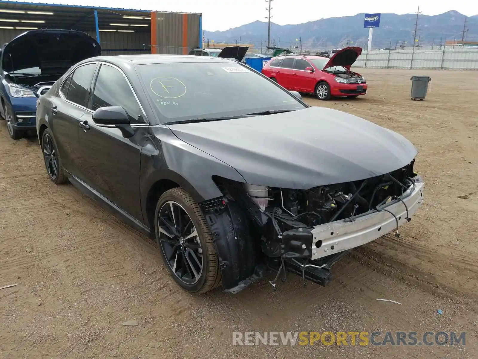 1 Photograph of a damaged car 4T1B61HK1KU254455 TOYOTA CAMRY 2019