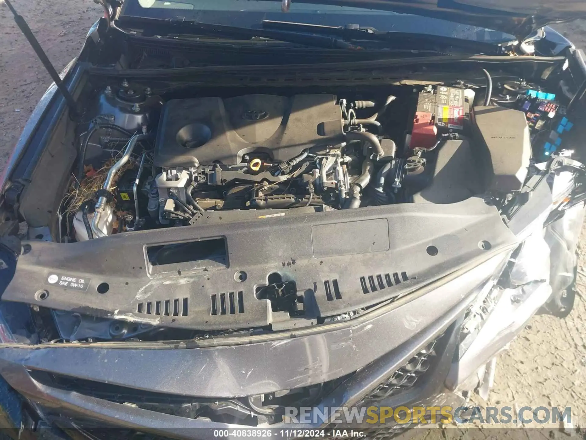 10 Photograph of a damaged car 4T1B61HK1KU265441 TOYOTA CAMRY 2019