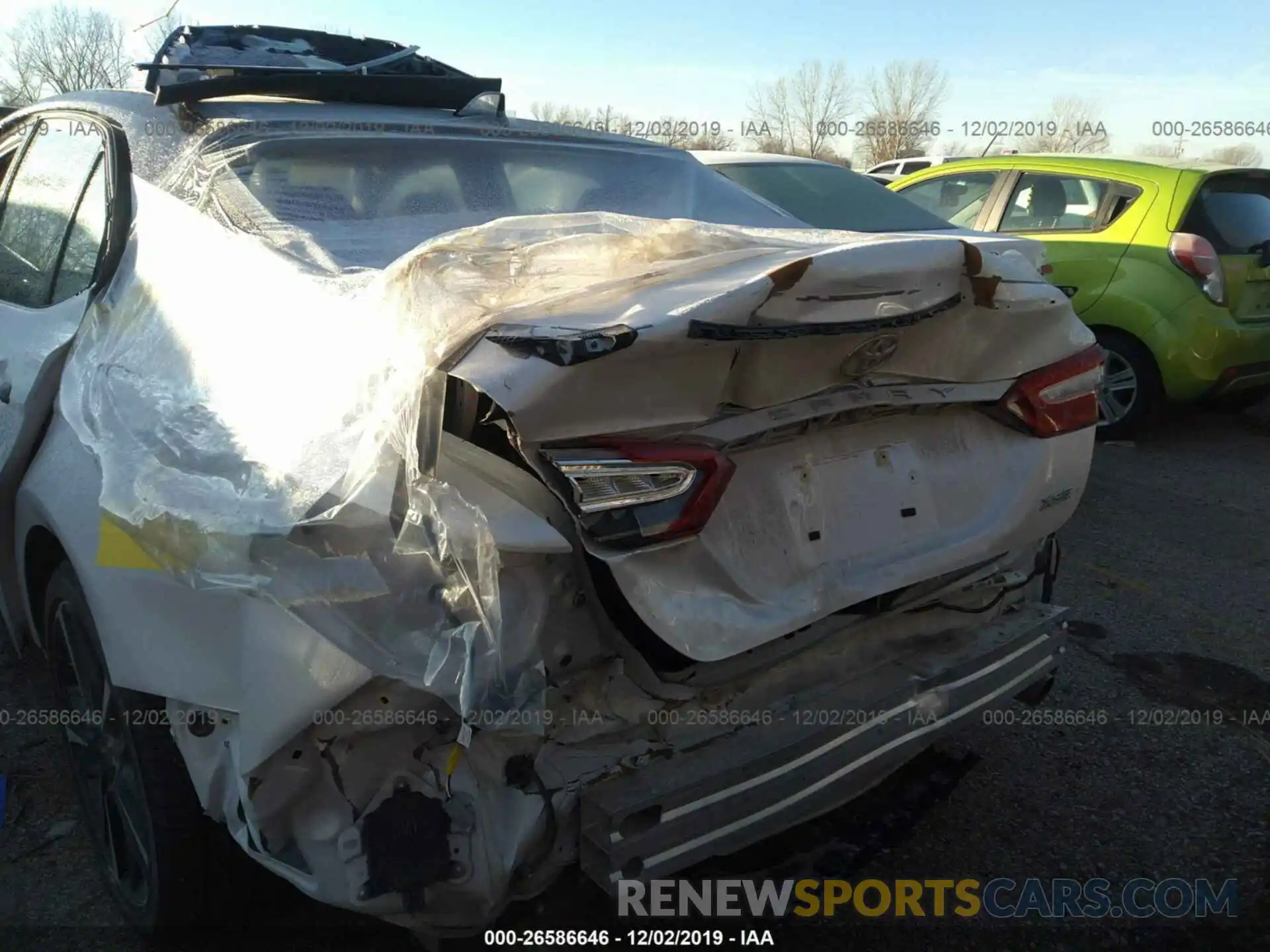 6 Photograph of a damaged car 4T1B61HK1KU272101 TOYOTA CAMRY 2019