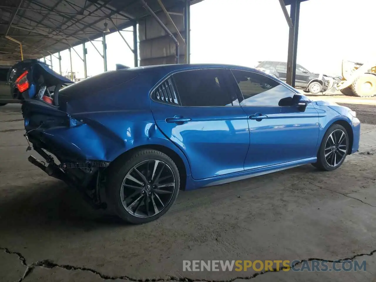 3 Photograph of a damaged car 4T1B61HK1KU286676 TOYOTA CAMRY 2019