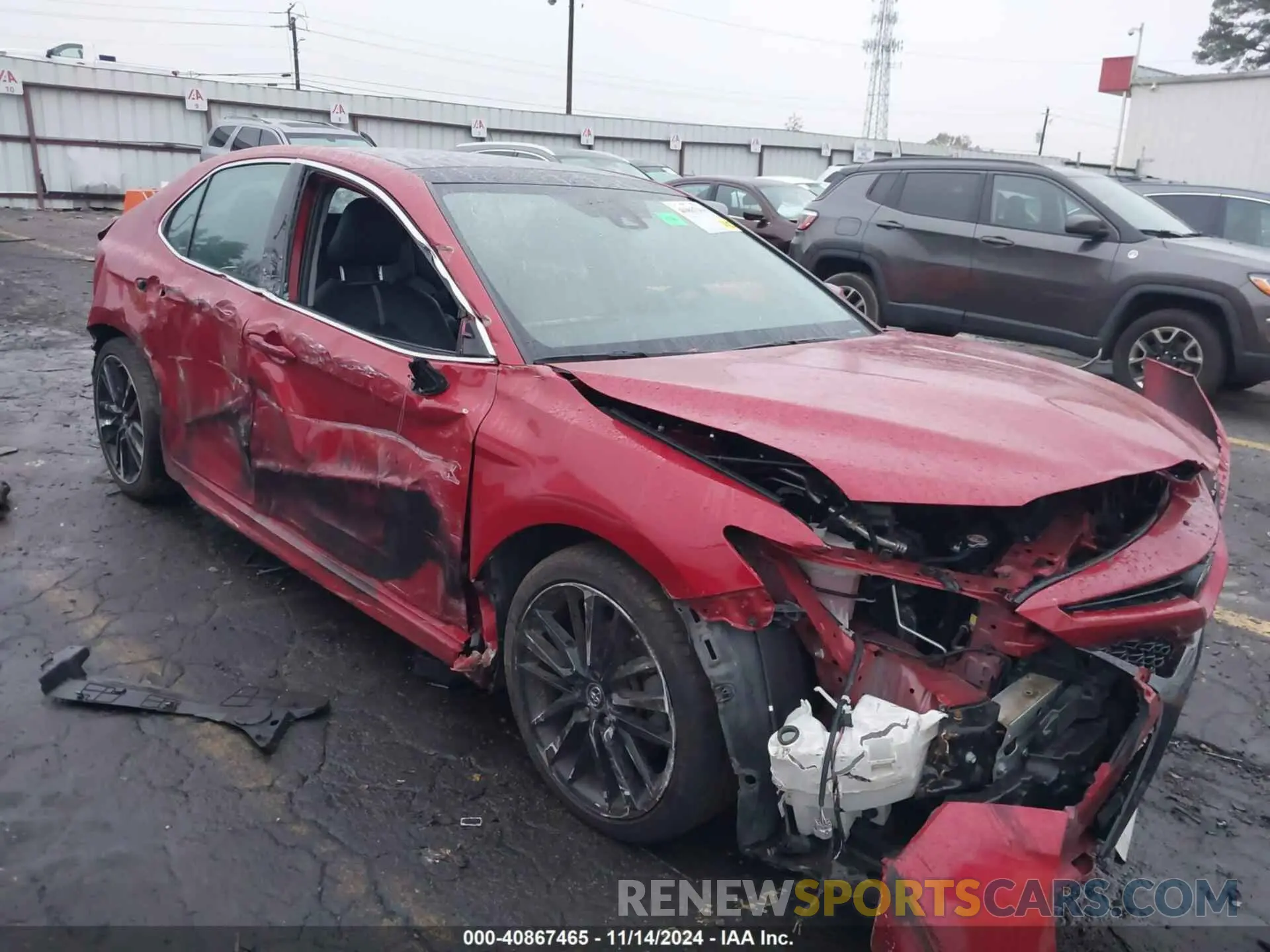 1 Photograph of a damaged car 4T1B61HK1KU286905 TOYOTA CAMRY 2019