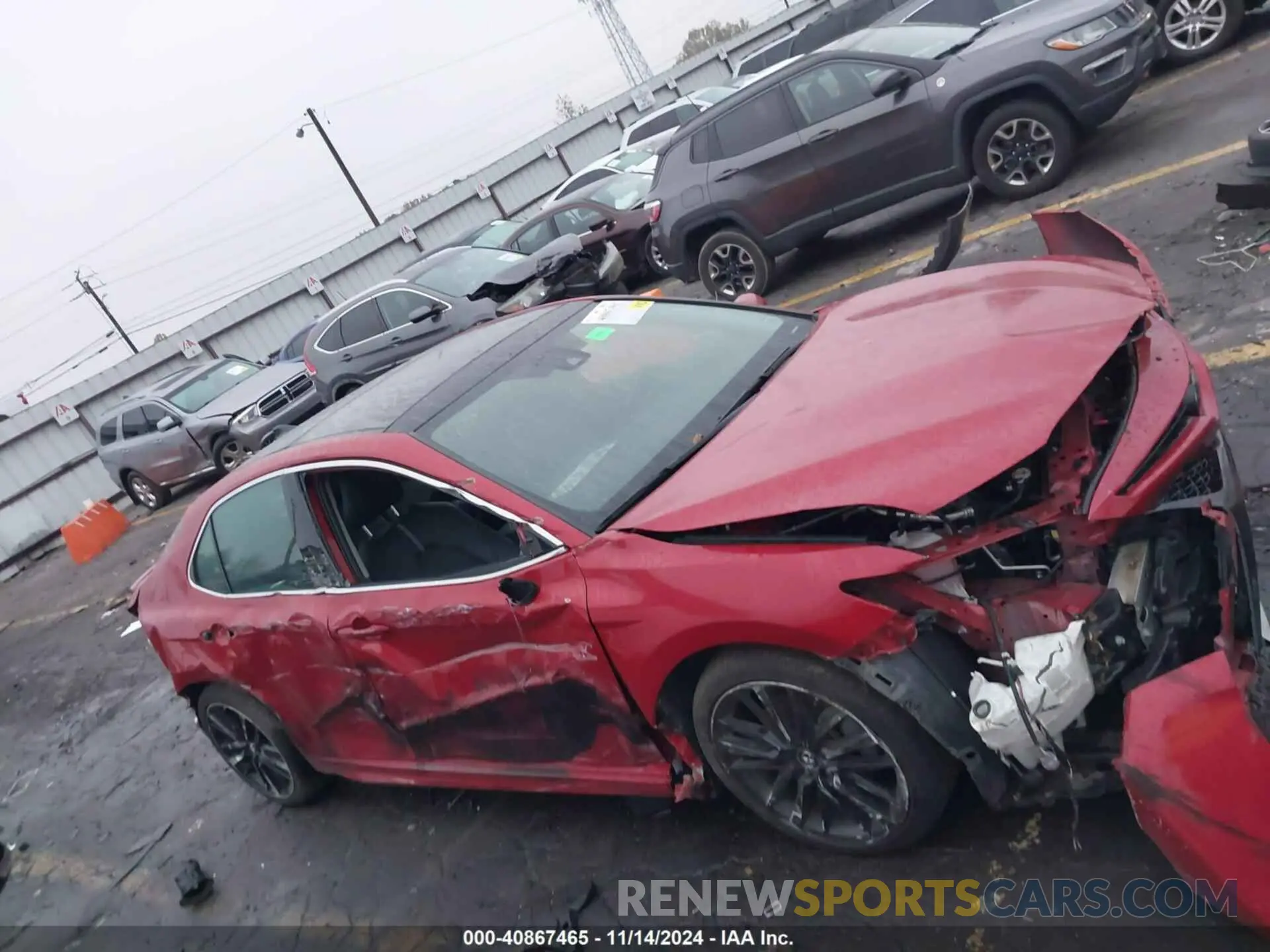 13 Photograph of a damaged car 4T1B61HK1KU286905 TOYOTA CAMRY 2019