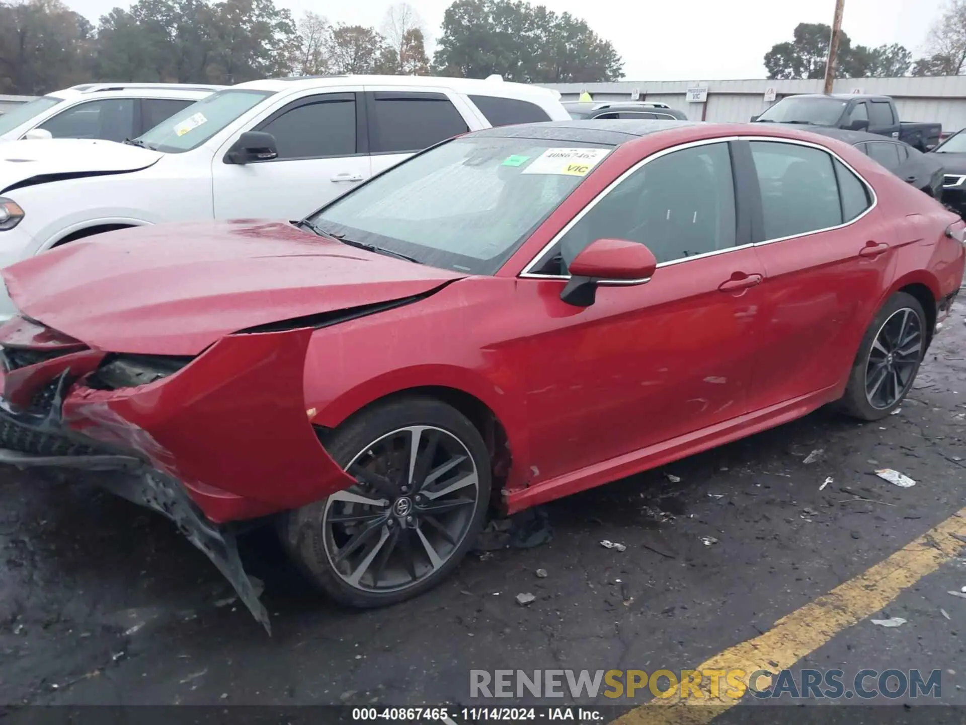2 Photograph of a damaged car 4T1B61HK1KU286905 TOYOTA CAMRY 2019