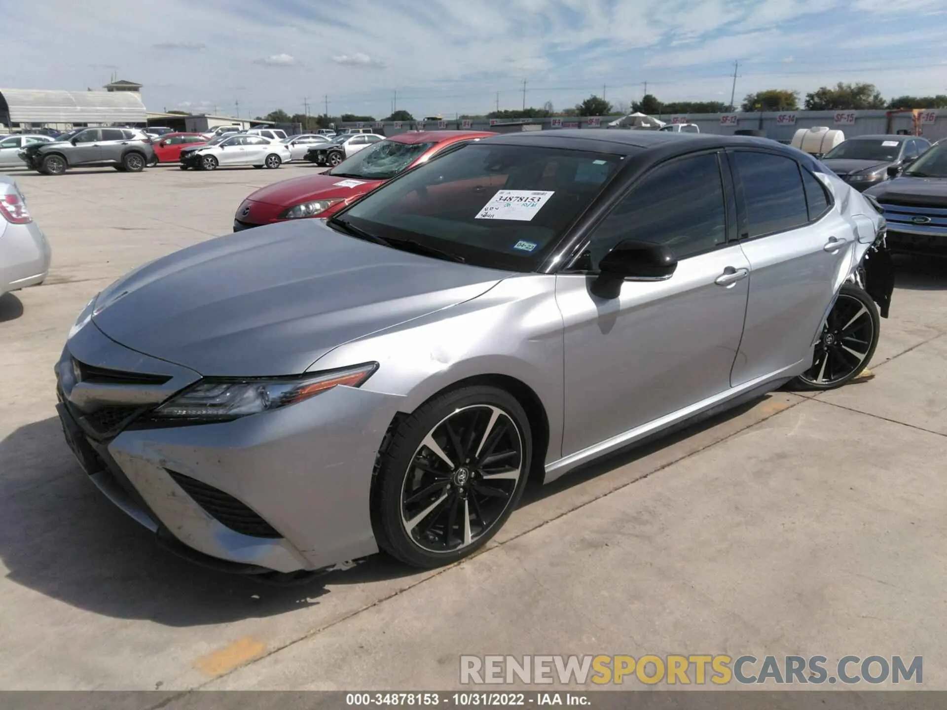 2 Photograph of a damaged car 4T1B61HK1KU289495 TOYOTA CAMRY 2019