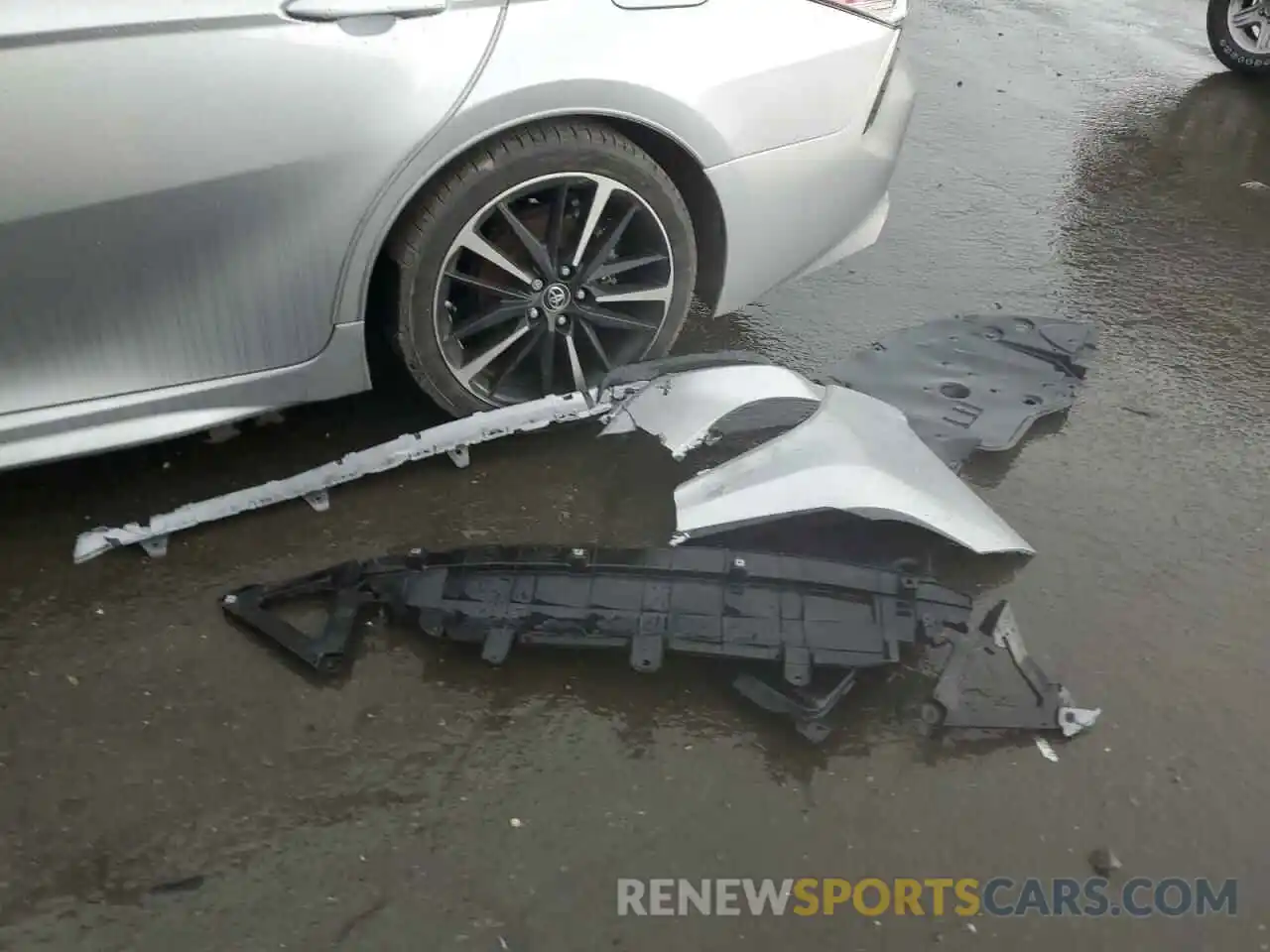 12 Photograph of a damaged car 4T1B61HK1KU289920 TOYOTA CAMRY 2019