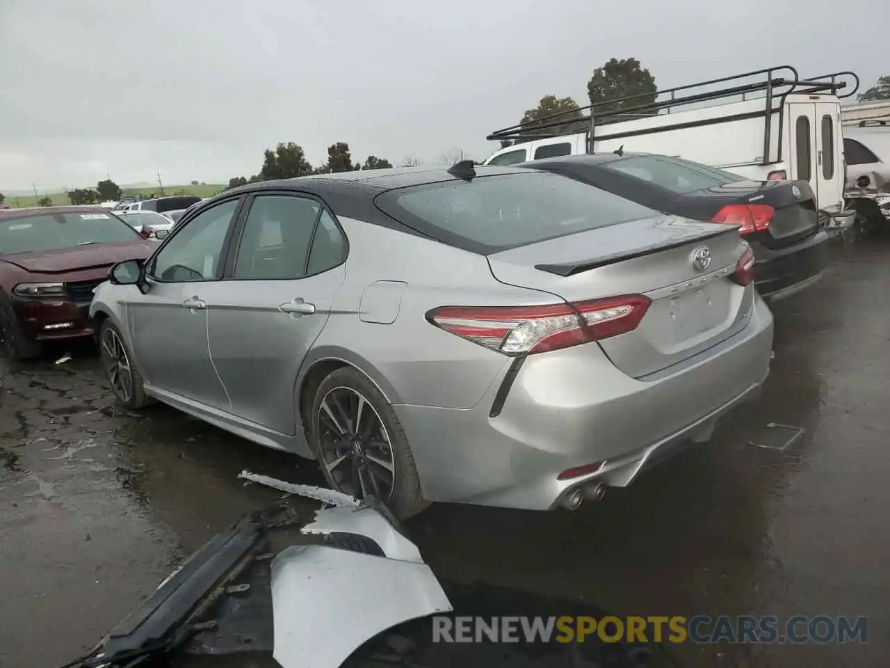 2 Photograph of a damaged car 4T1B61HK1KU289920 TOYOTA CAMRY 2019