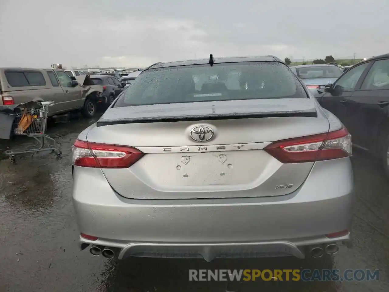 6 Photograph of a damaged car 4T1B61HK1KU289920 TOYOTA CAMRY 2019