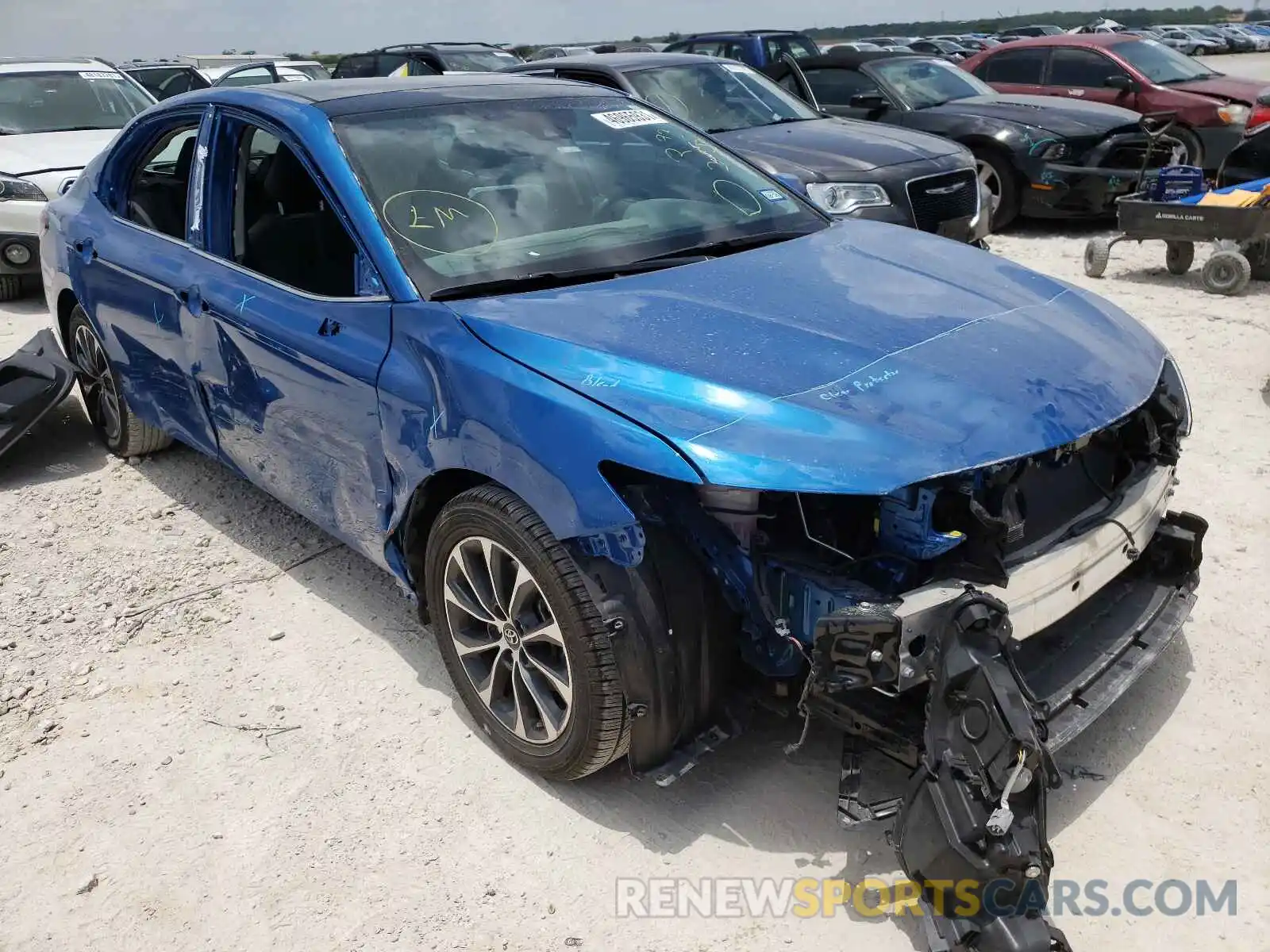 9 Photograph of a damaged car 4T1B61HK1KU293255 TOYOTA CAMRY 2019