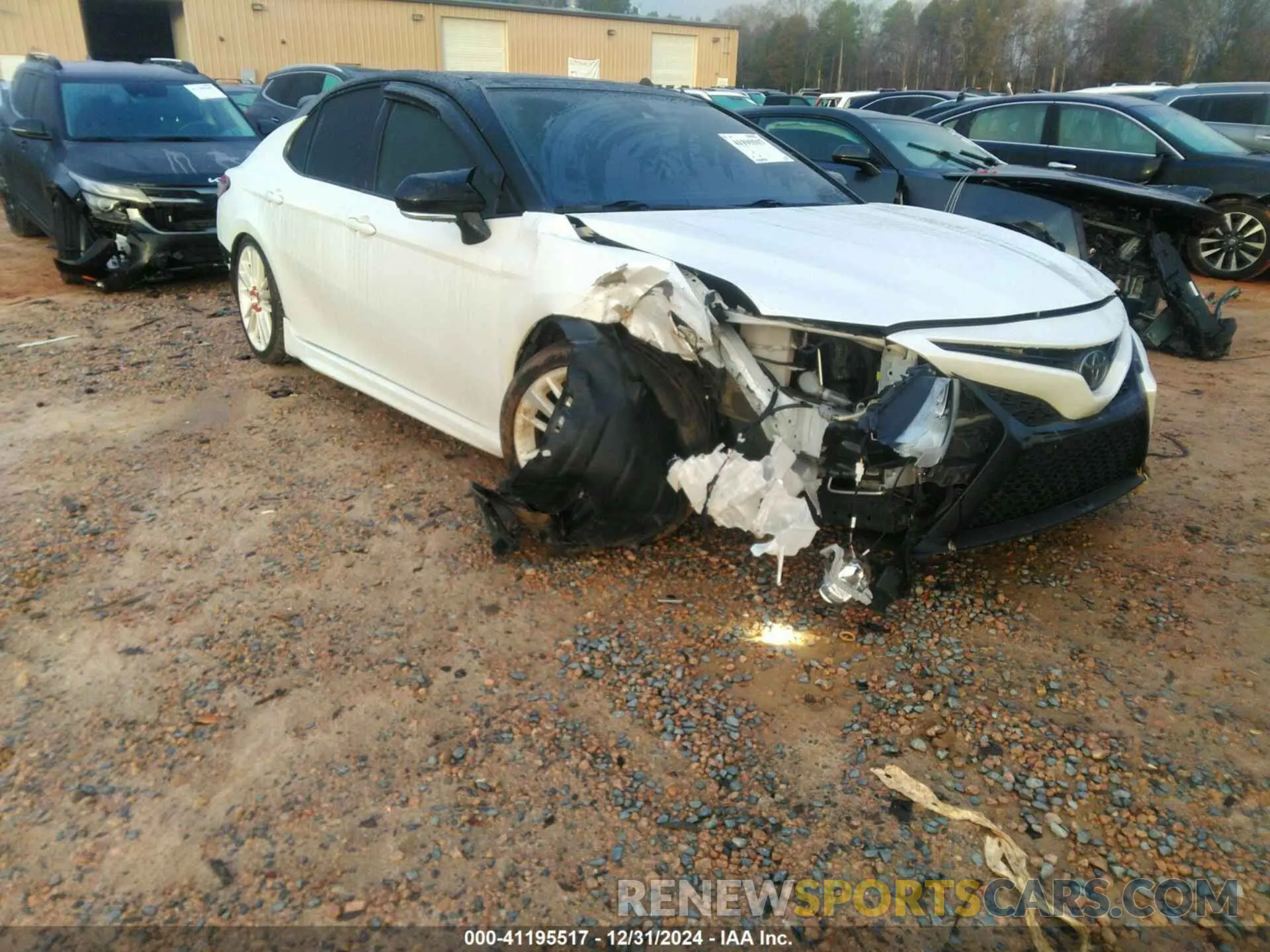 1 Photograph of a damaged car 4T1B61HK1KU294163 TOYOTA CAMRY 2019