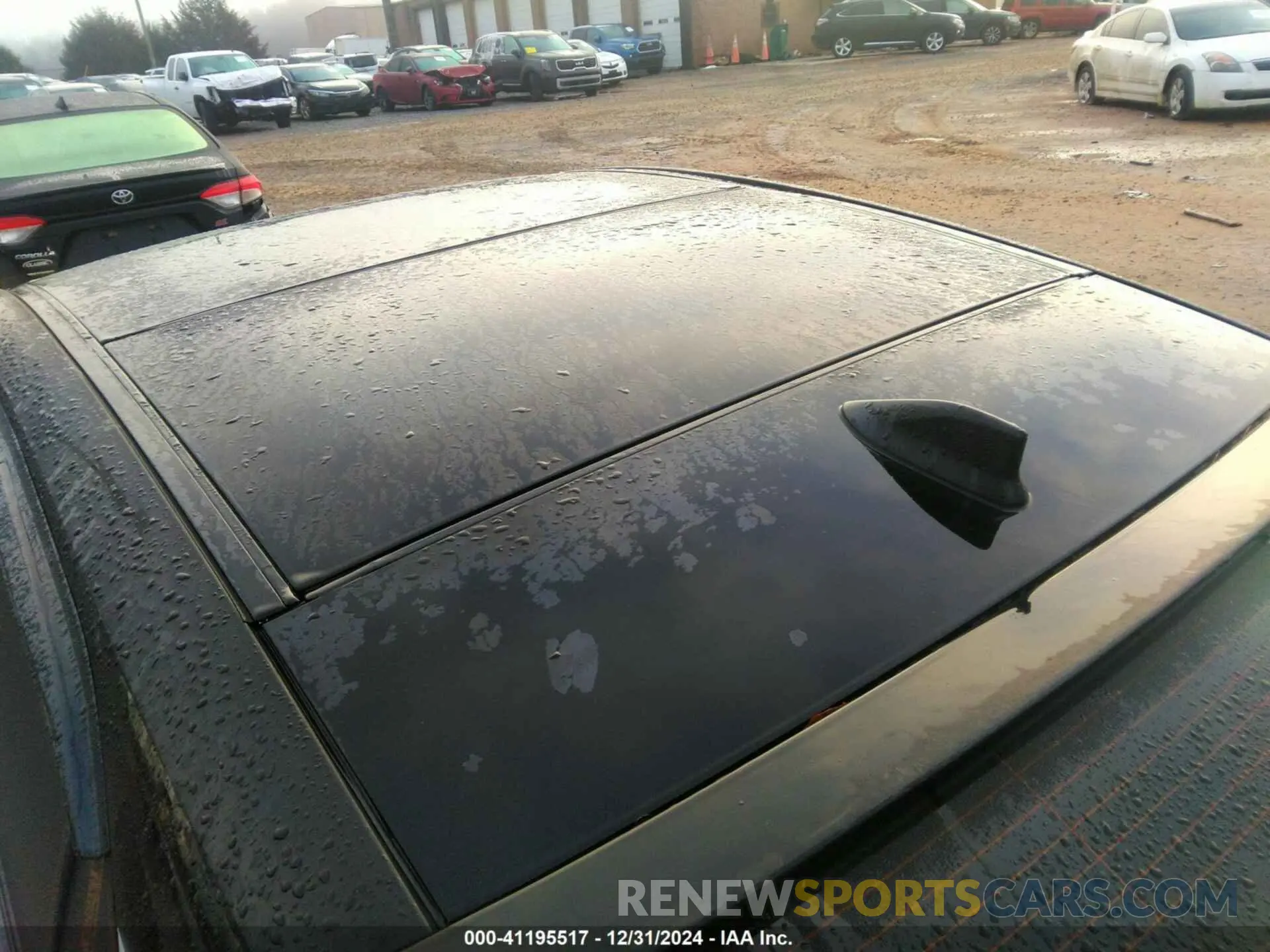 19 Photograph of a damaged car 4T1B61HK1KU294163 TOYOTA CAMRY 2019