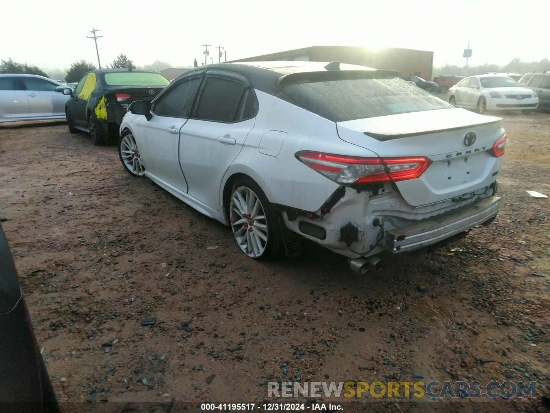 3 Photograph of a damaged car 4T1B61HK1KU294163 TOYOTA CAMRY 2019