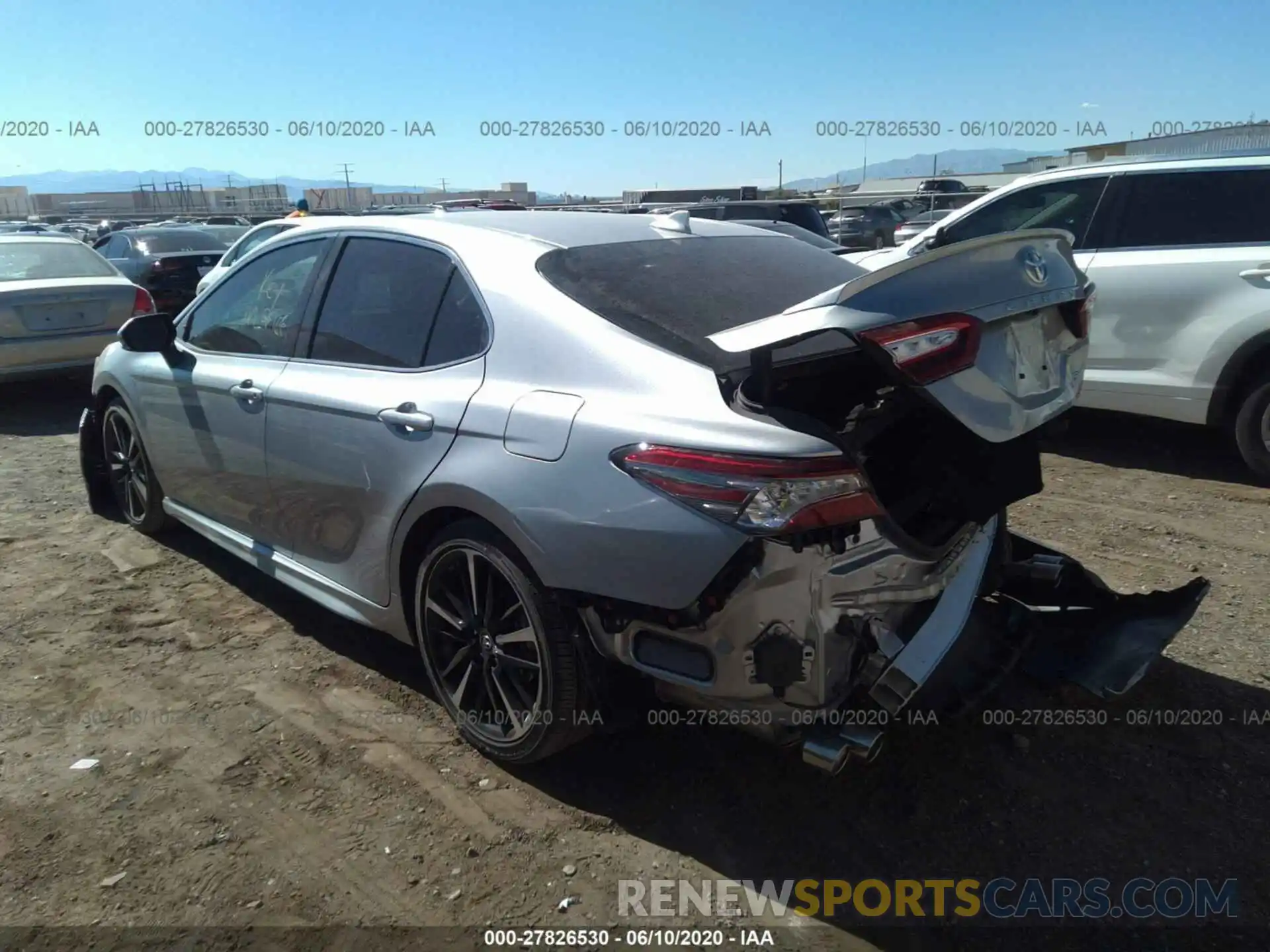 3 Photograph of a damaged car 4T1B61HK1KU300186 TOYOTA CAMRY 2019