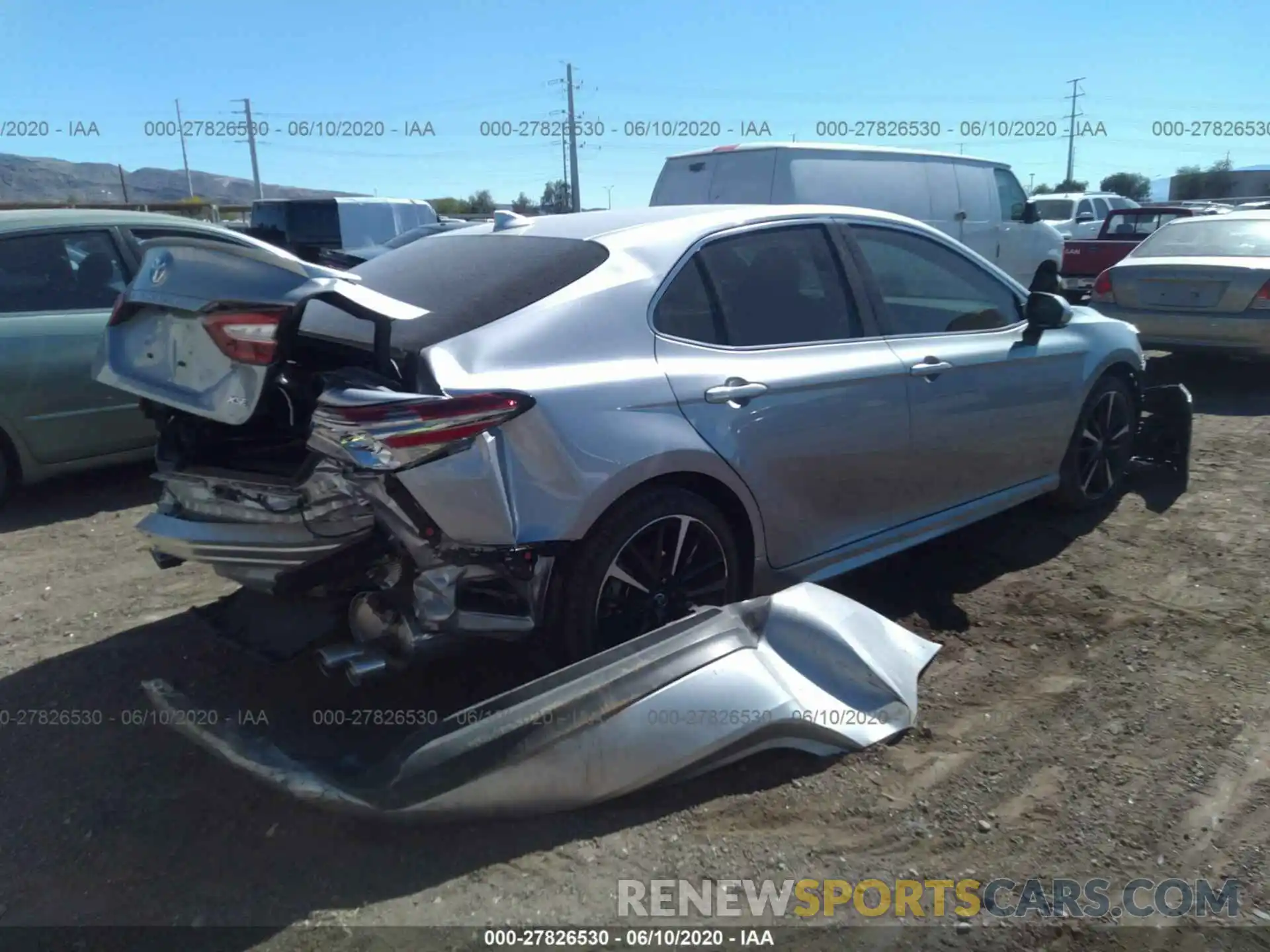 4 Photograph of a damaged car 4T1B61HK1KU300186 TOYOTA CAMRY 2019