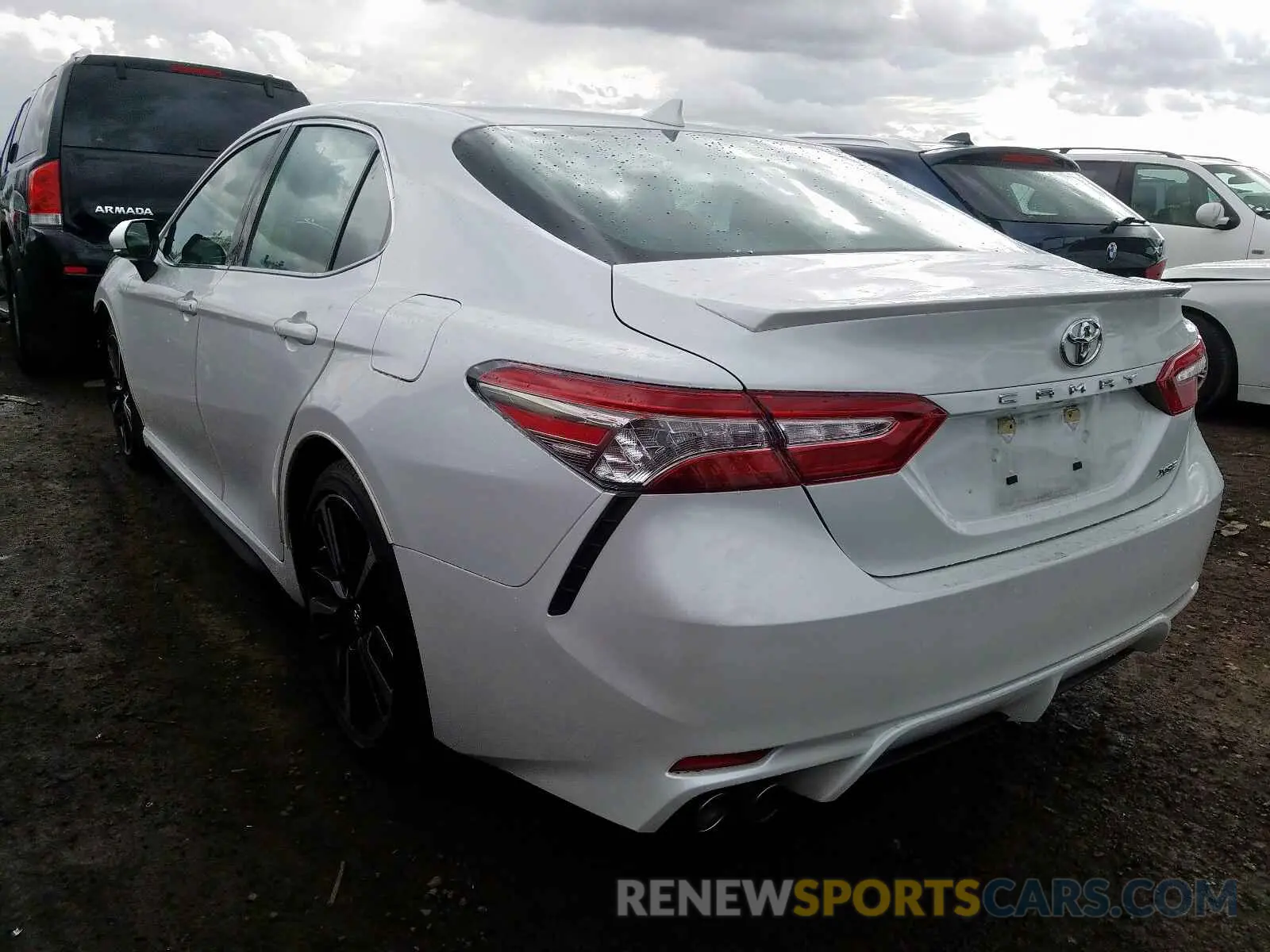 3 Photograph of a damaged car 4T1B61HK1KU678878 TOYOTA CAMRY 2019