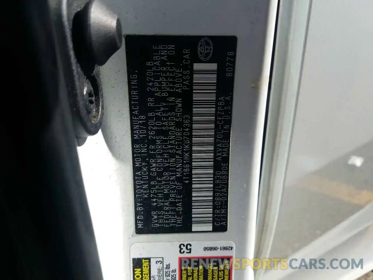 10 Photograph of a damaged car 4T1B61HK1KU704363 TOYOTA CAMRY 2019