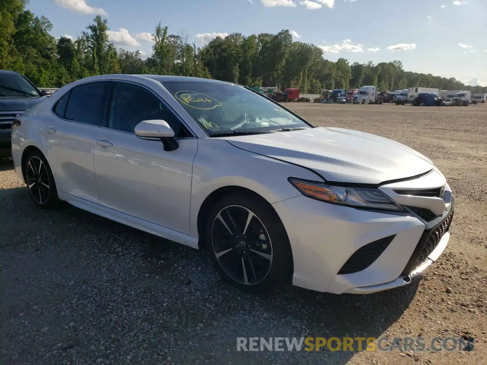 1 Photograph of a damaged car 4T1B61HK1KU716559 TOYOTA CAMRY 2019