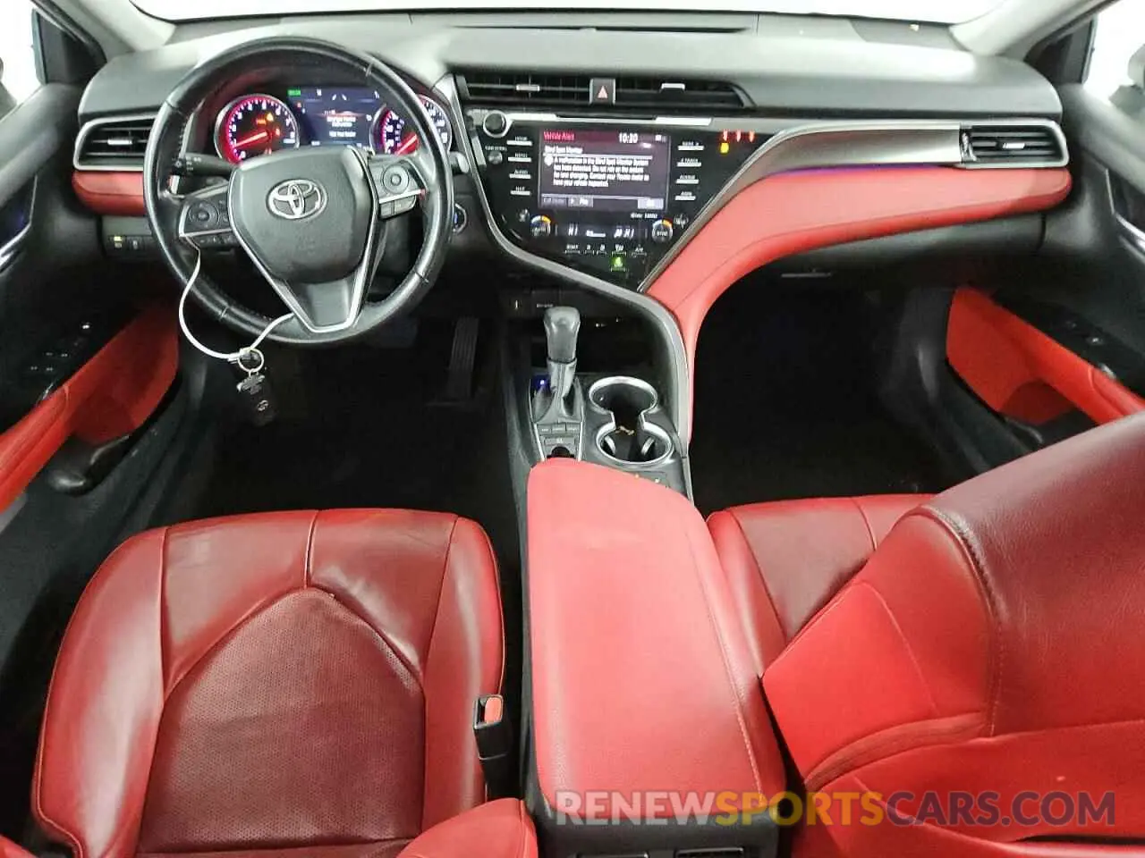 8 Photograph of a damaged car 4T1B61HK1KU742028 TOYOTA CAMRY 2019