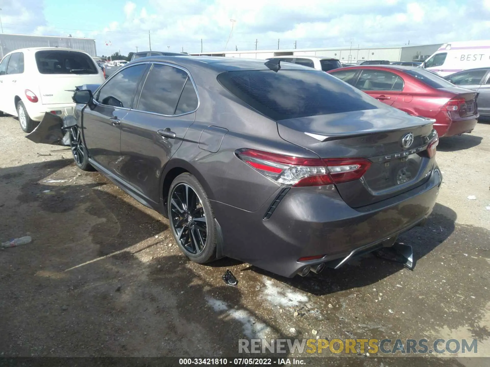 3 Photograph of a damaged car 4T1B61HK1KU745947 TOYOTA CAMRY 2019