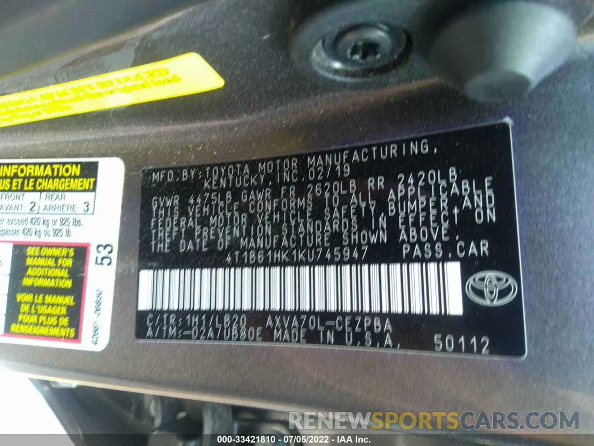 9 Photograph of a damaged car 4T1B61HK1KU745947 TOYOTA CAMRY 2019