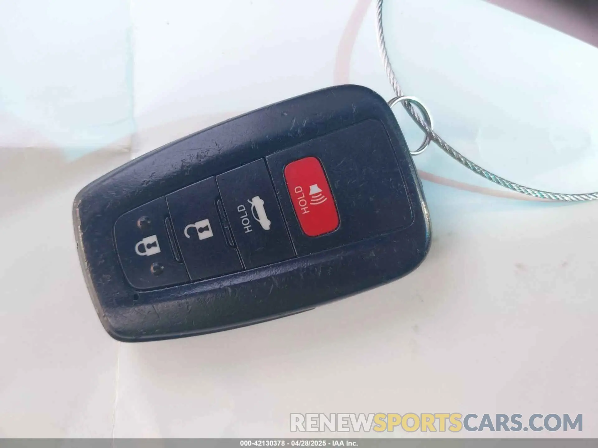 11 Photograph of a damaged car 4T1B61HK1KU752087 TOYOTA CAMRY 2019