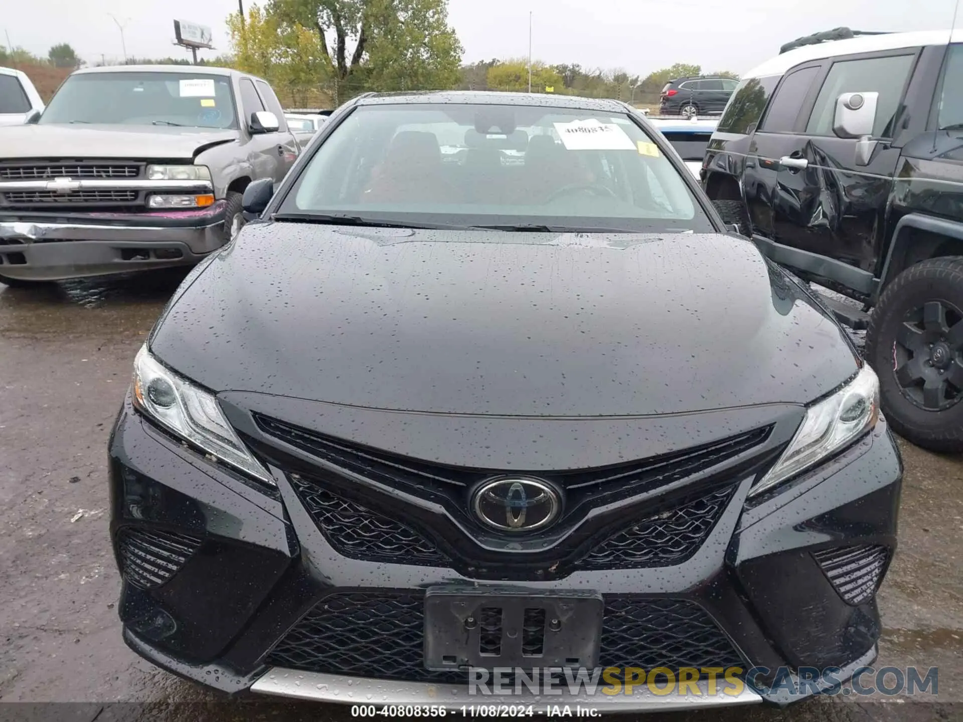 12 Photograph of a damaged car 4T1B61HK1KU758164 TOYOTA CAMRY 2019