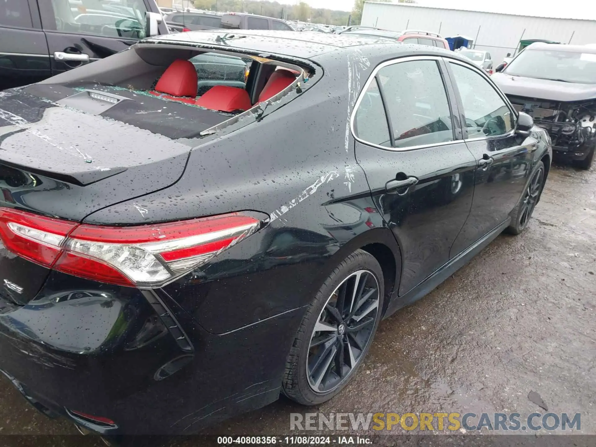 13 Photograph of a damaged car 4T1B61HK1KU758164 TOYOTA CAMRY 2019