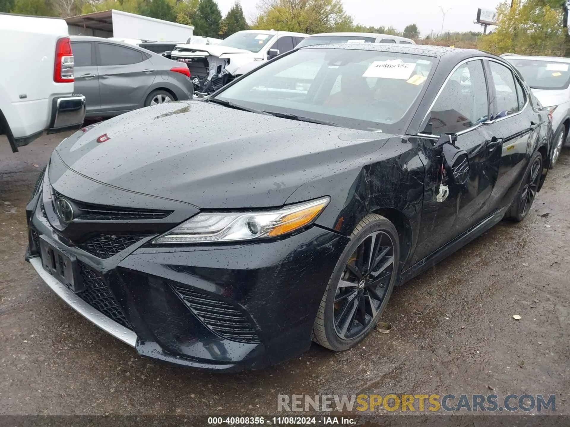 2 Photograph of a damaged car 4T1B61HK1KU758164 TOYOTA CAMRY 2019