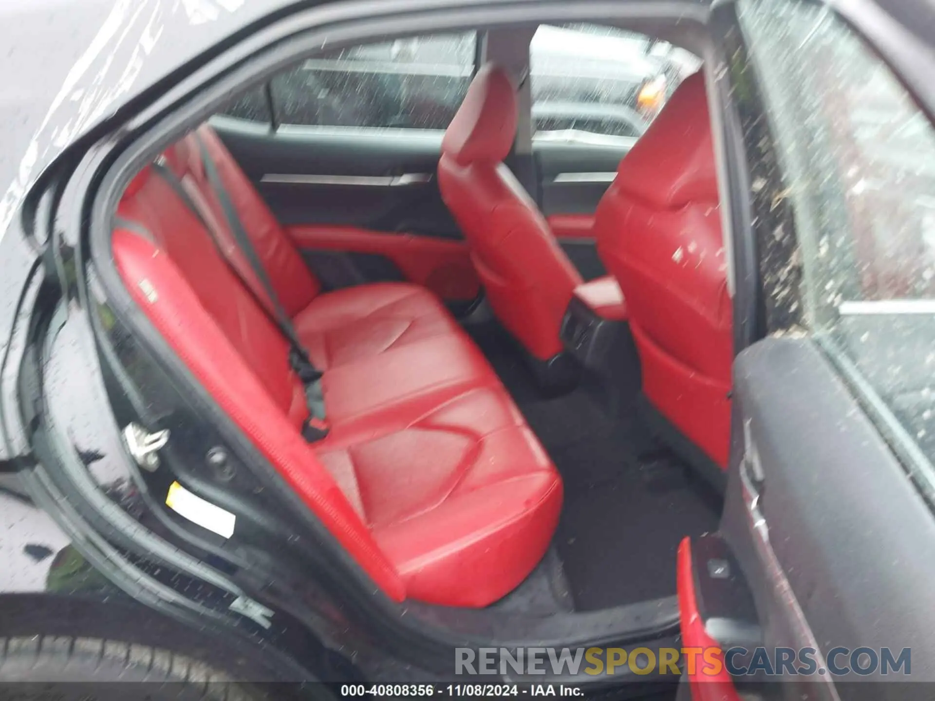 8 Photograph of a damaged car 4T1B61HK1KU758164 TOYOTA CAMRY 2019